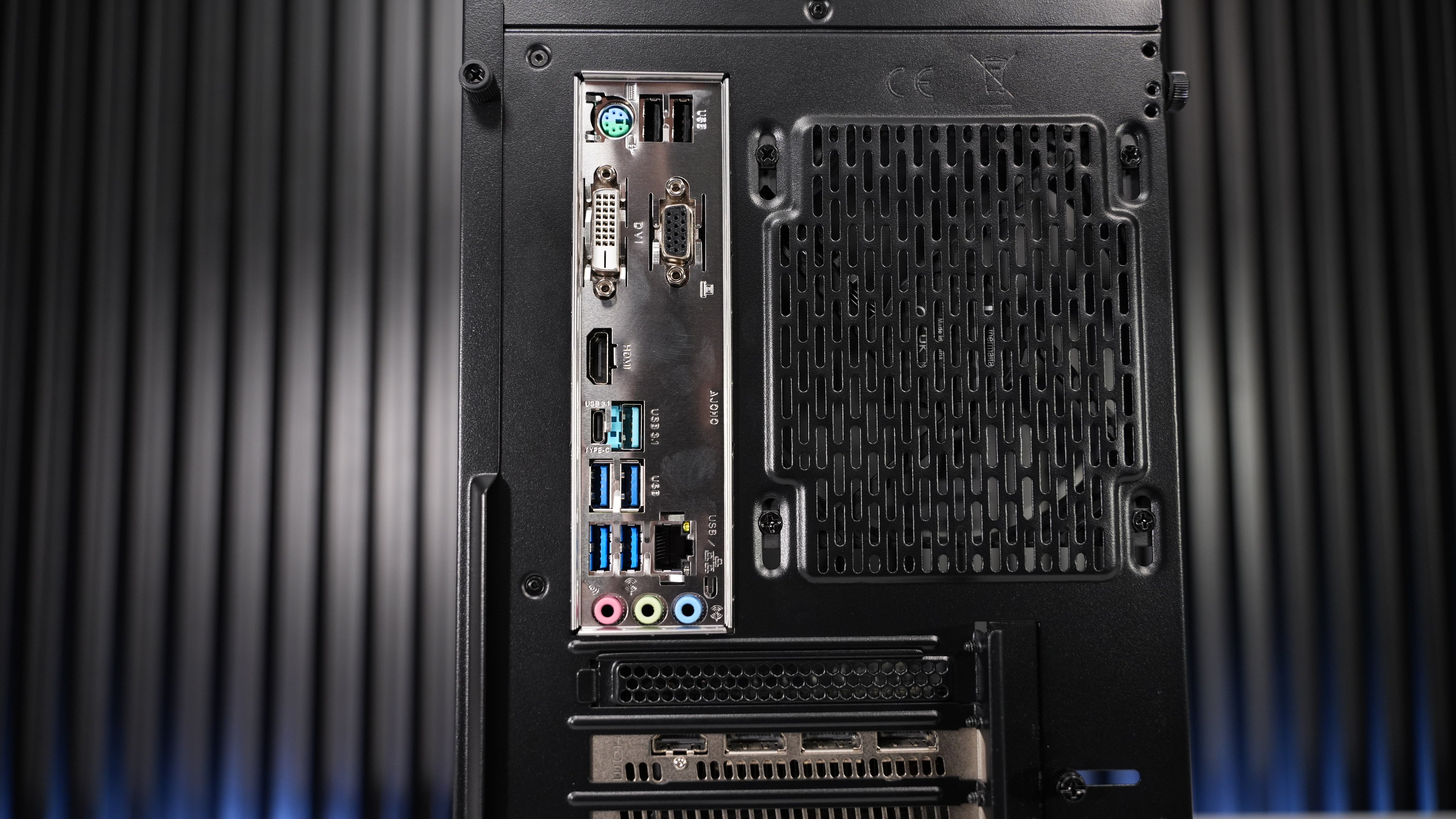 Ryzen 5 2400G + RX 580 Budget Gaming PC