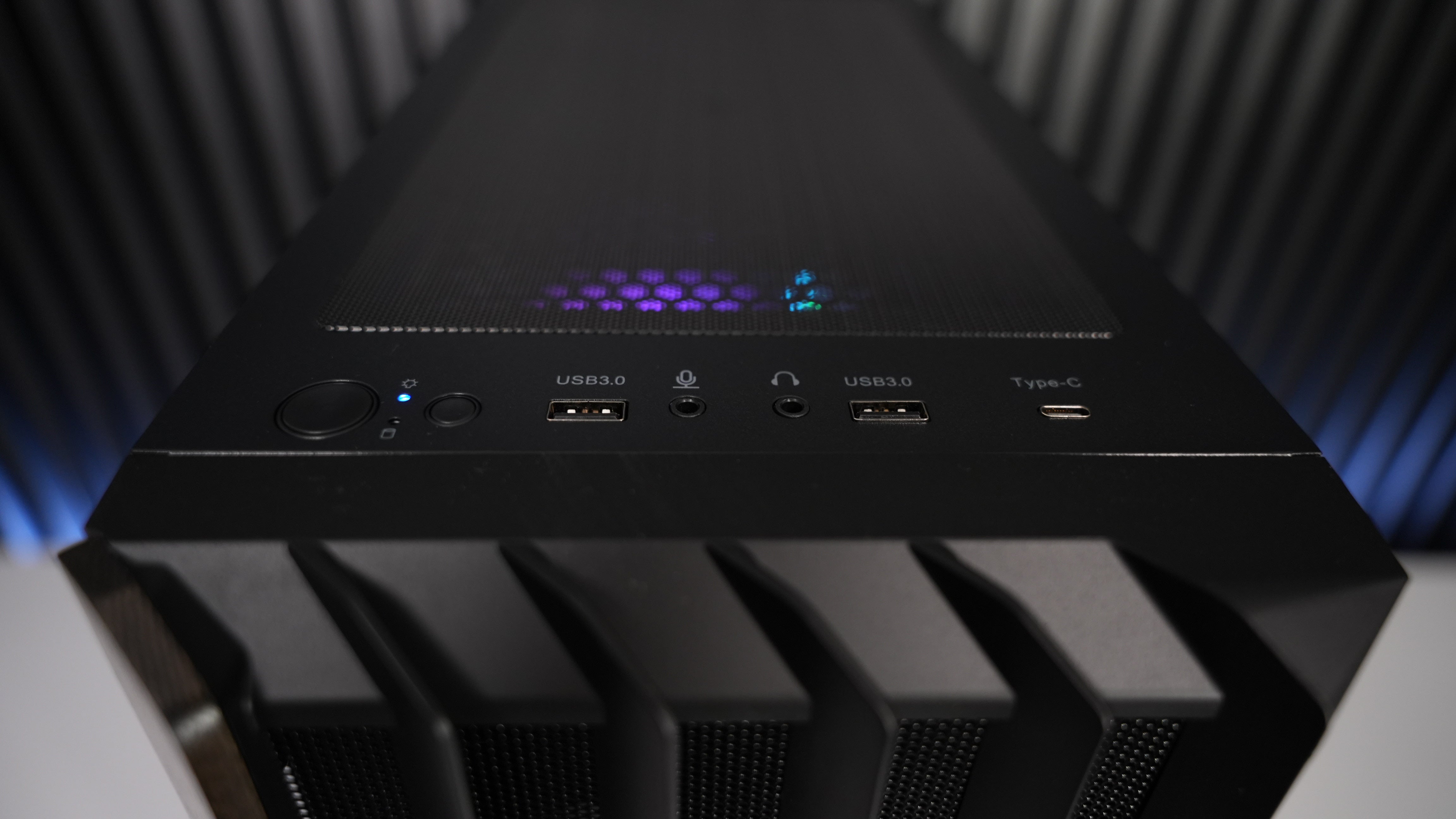 Ryzen 7 5700X + RTX 4070 Gaming PC