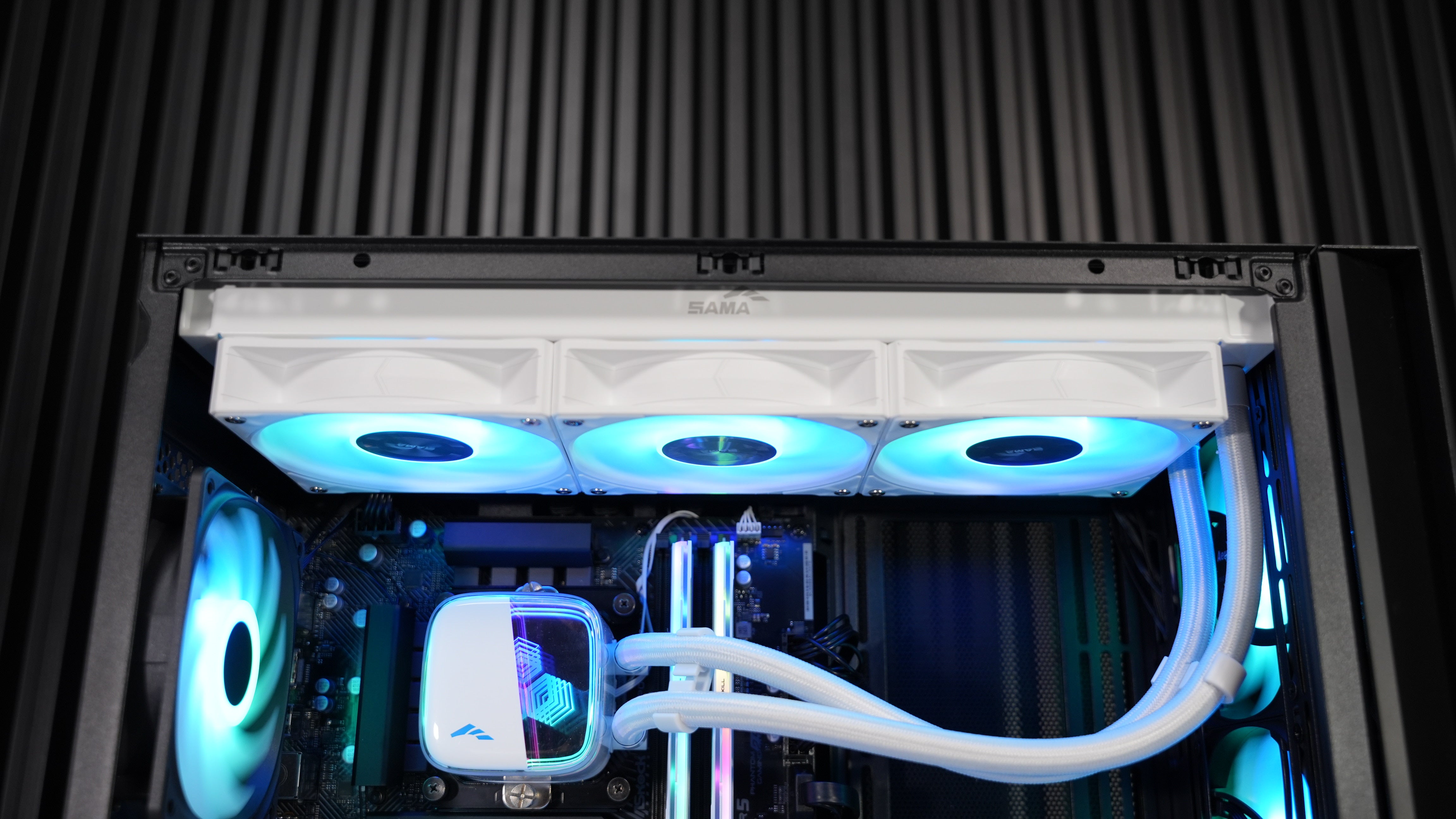 Intel i7 14700F + RTX 5070 Gaming/Streaming PC