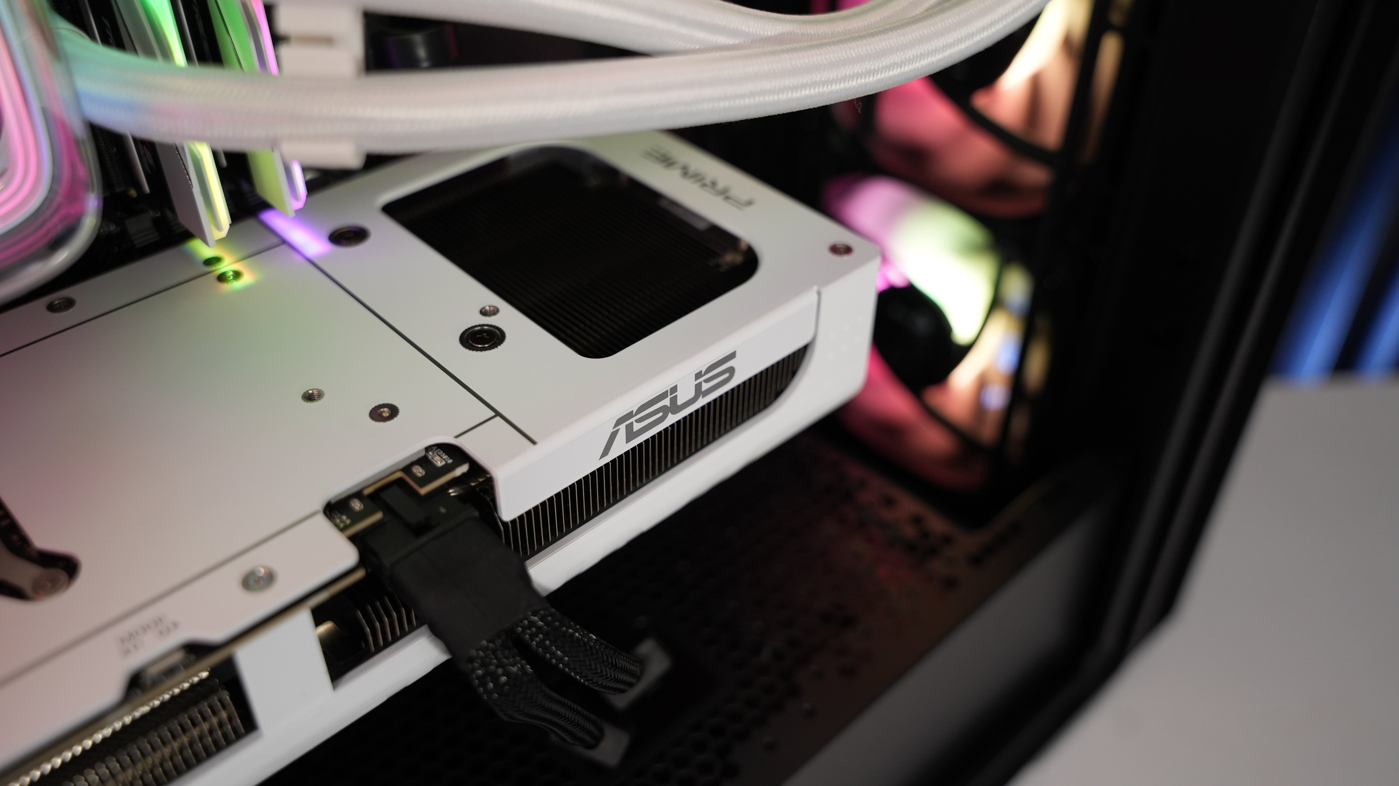 Intel i7 14700F + RTX 5070 Gaming/Streaming PC