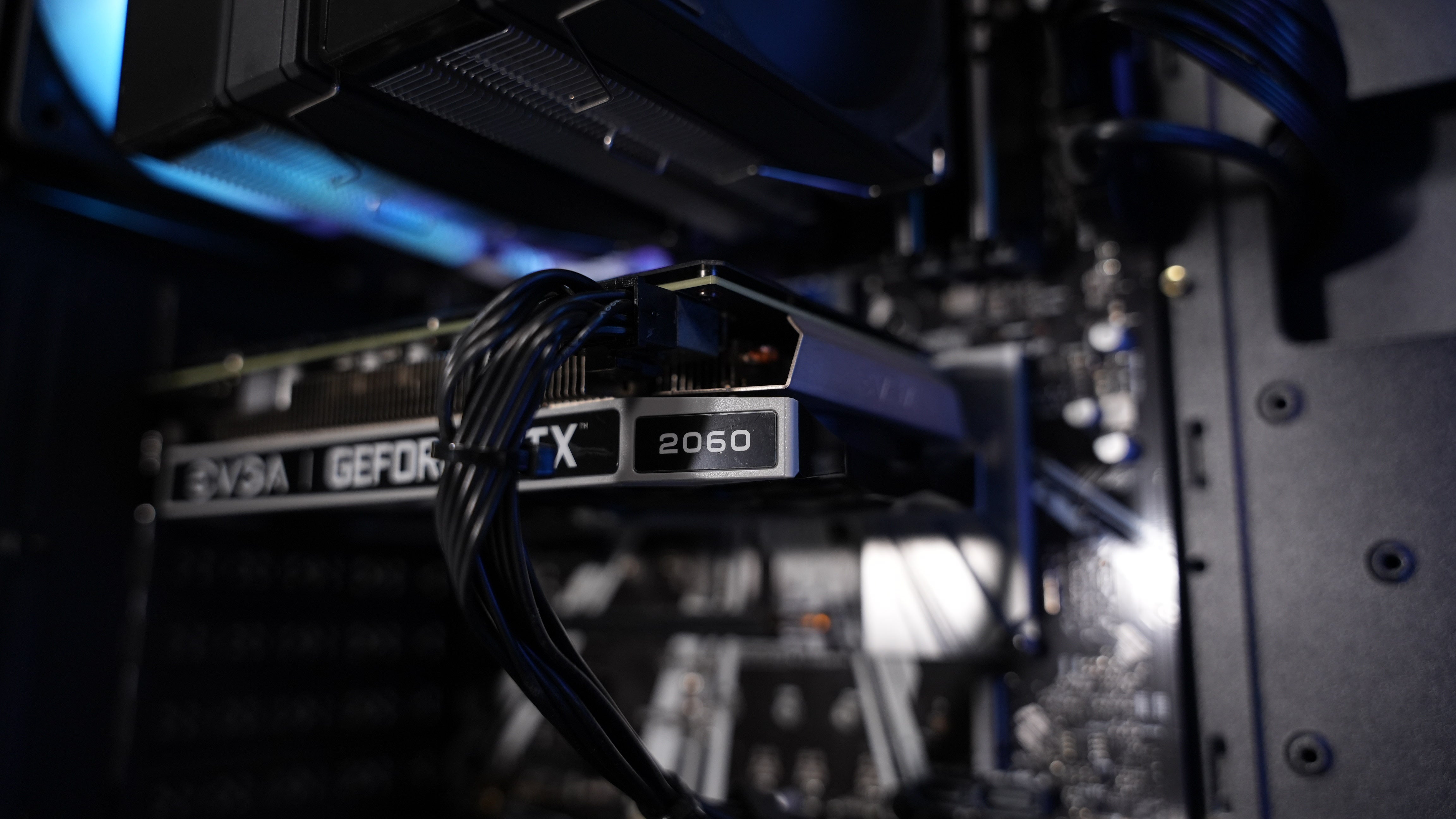 Intel i7 8700K + RTX 2060 Gaming PC