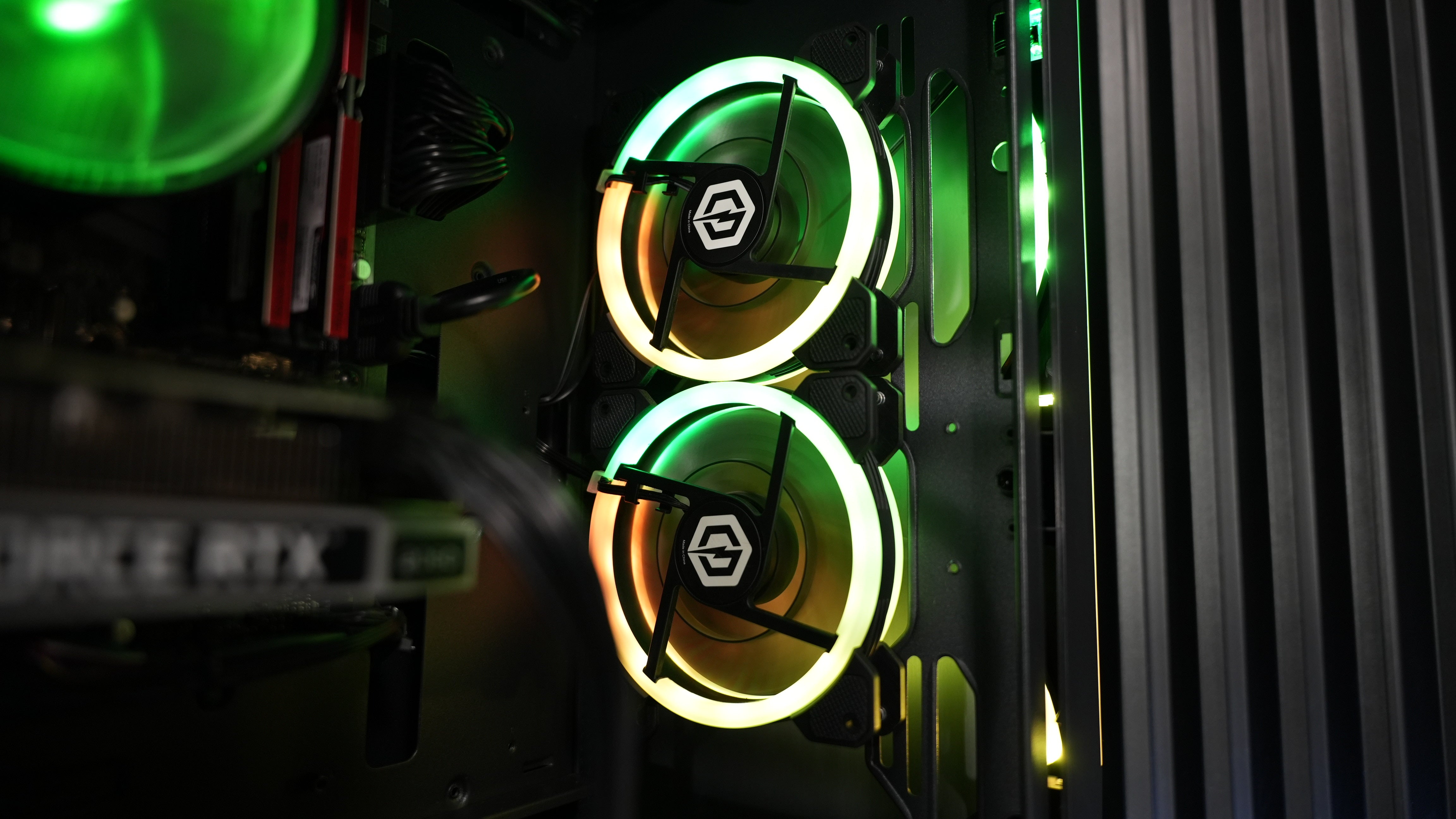 Ryzen 7 3700X + RTX 2060 Gaming PC