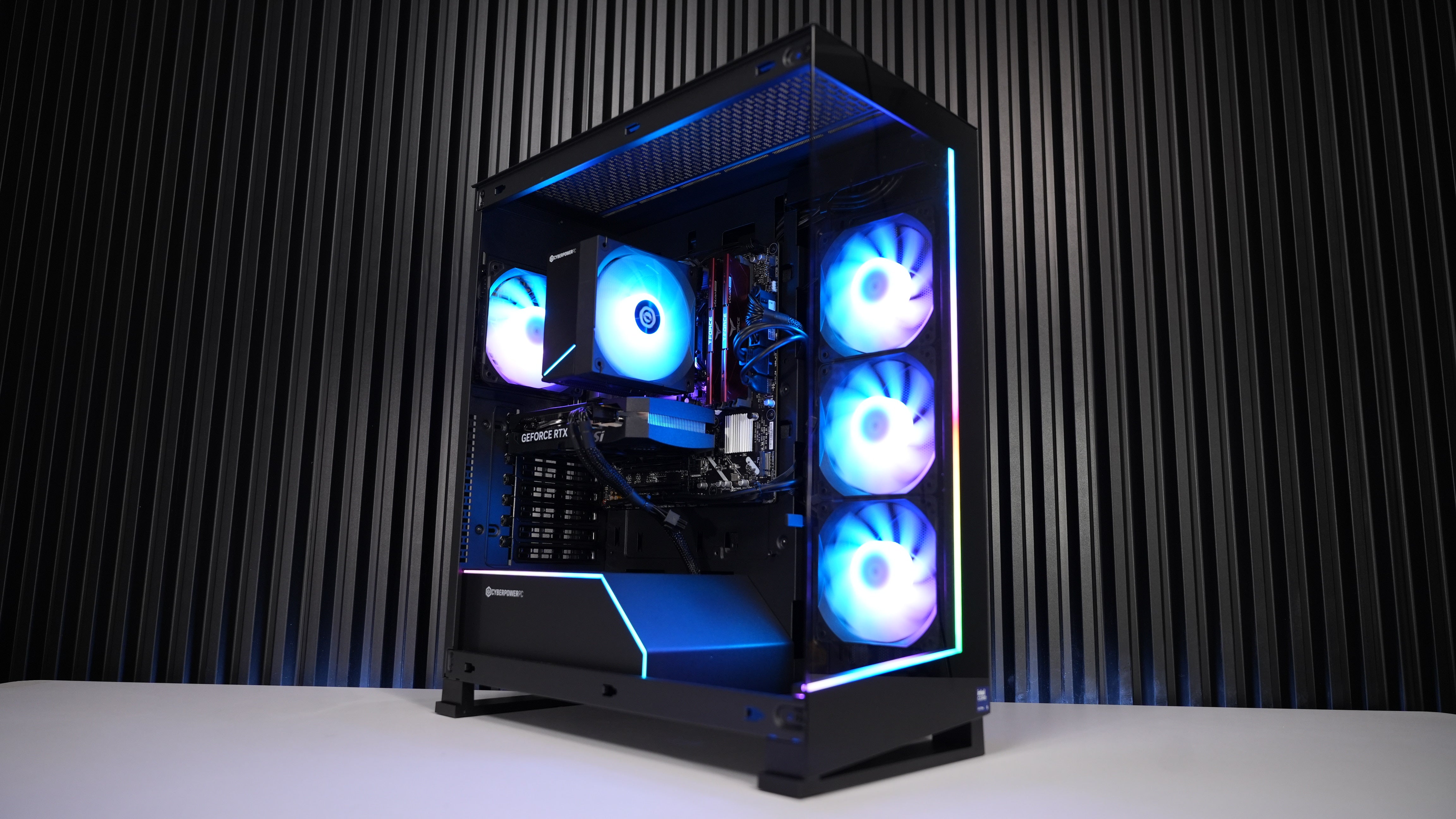 Intel Ultra 5 225F + RTX 5060 Gaming PC