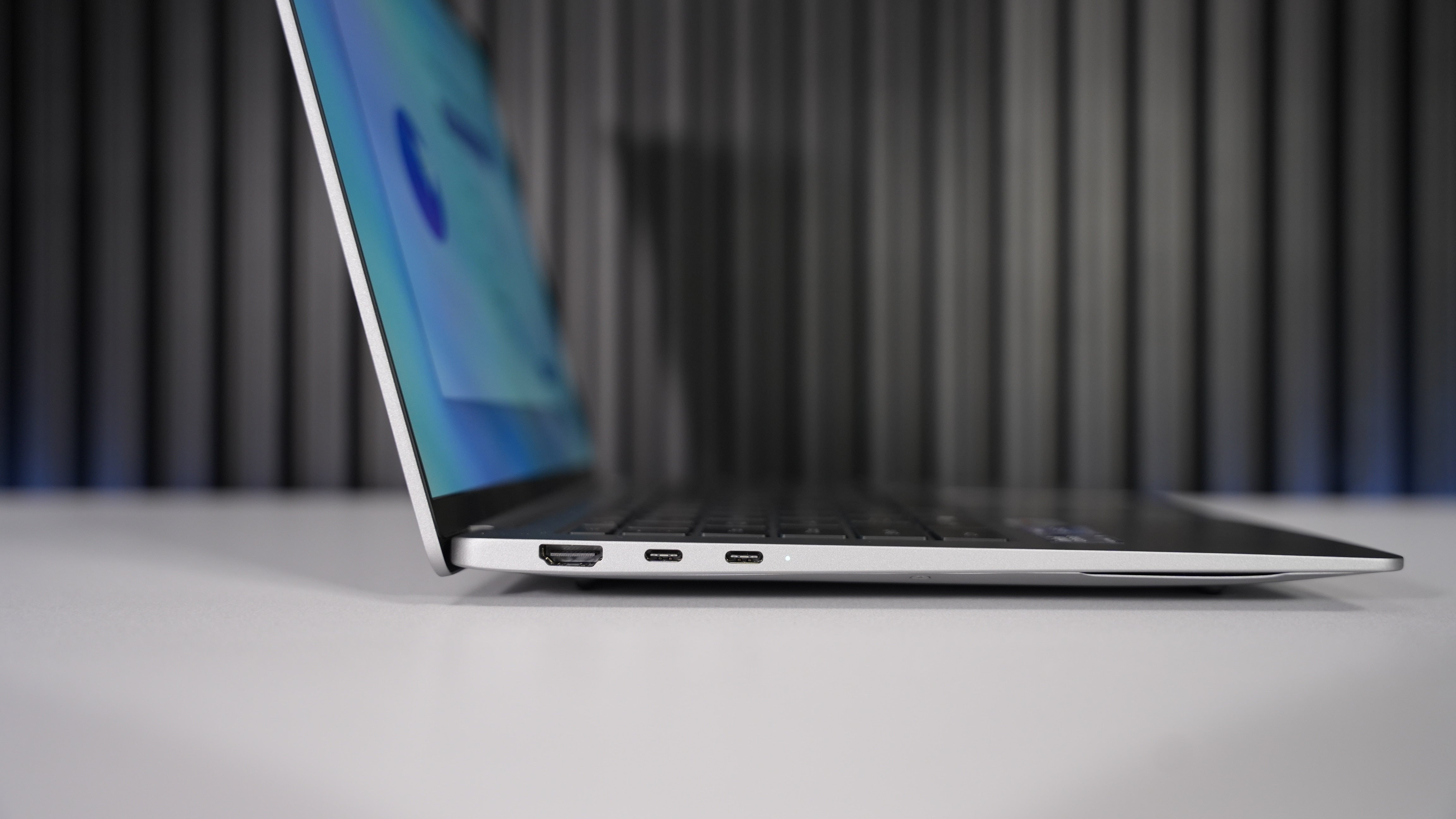 Geekom X14 Pro - Intel Ultra 9 185H Laptop