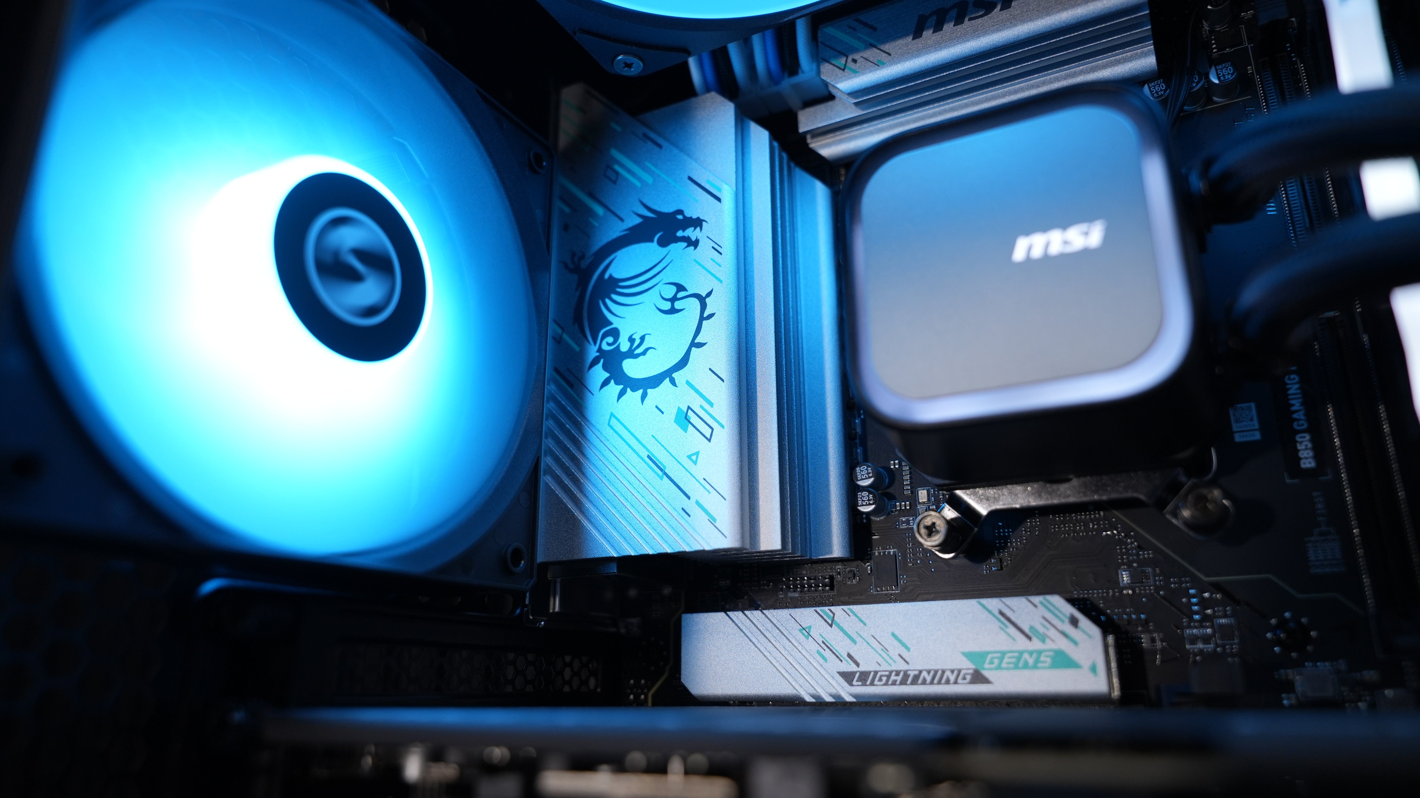 Ryzen 5 9600X + RTX 5070 Gaming PC