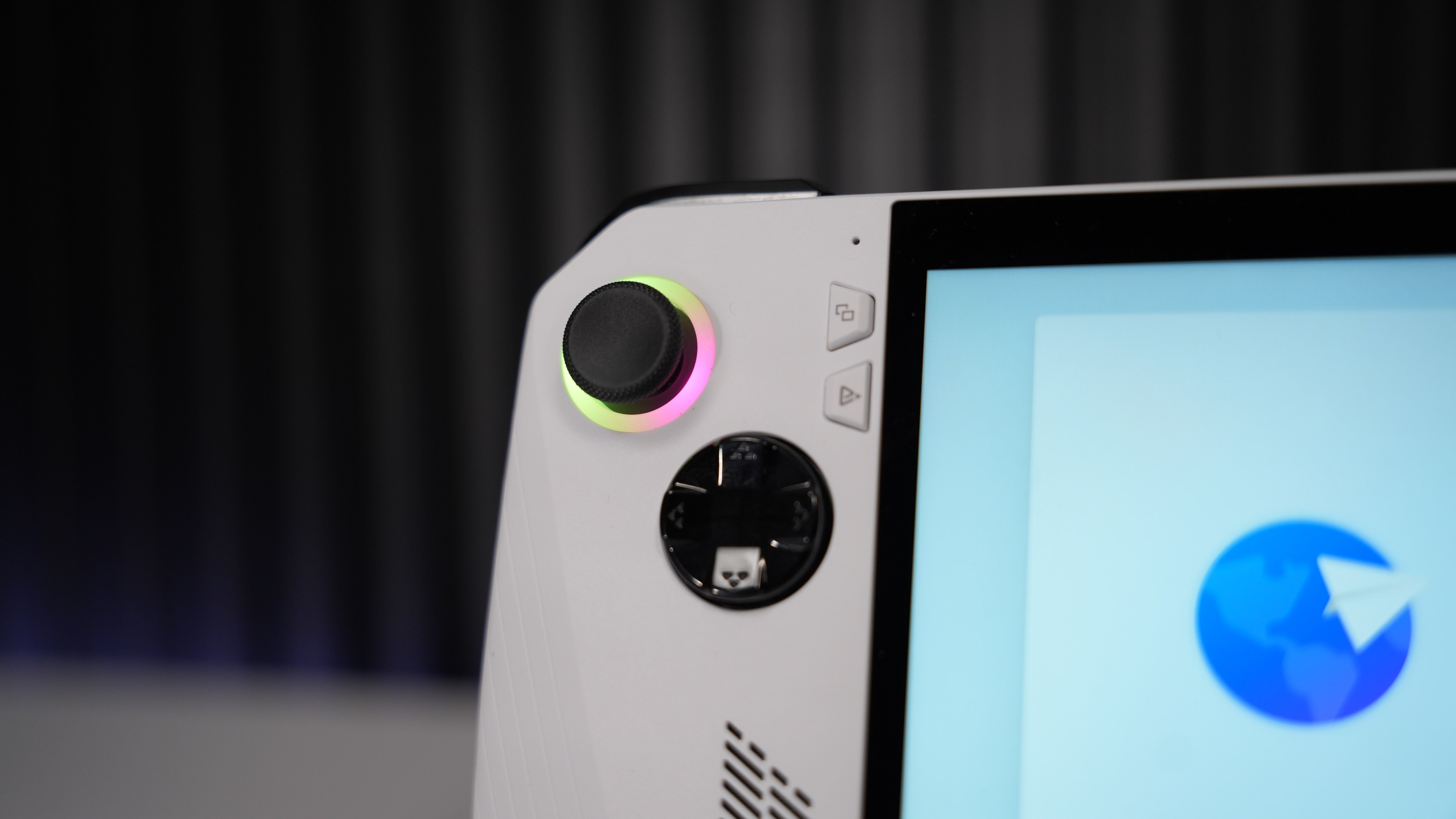 ASUS ROG Ally Z1 Extreme - Gaming Handheld
