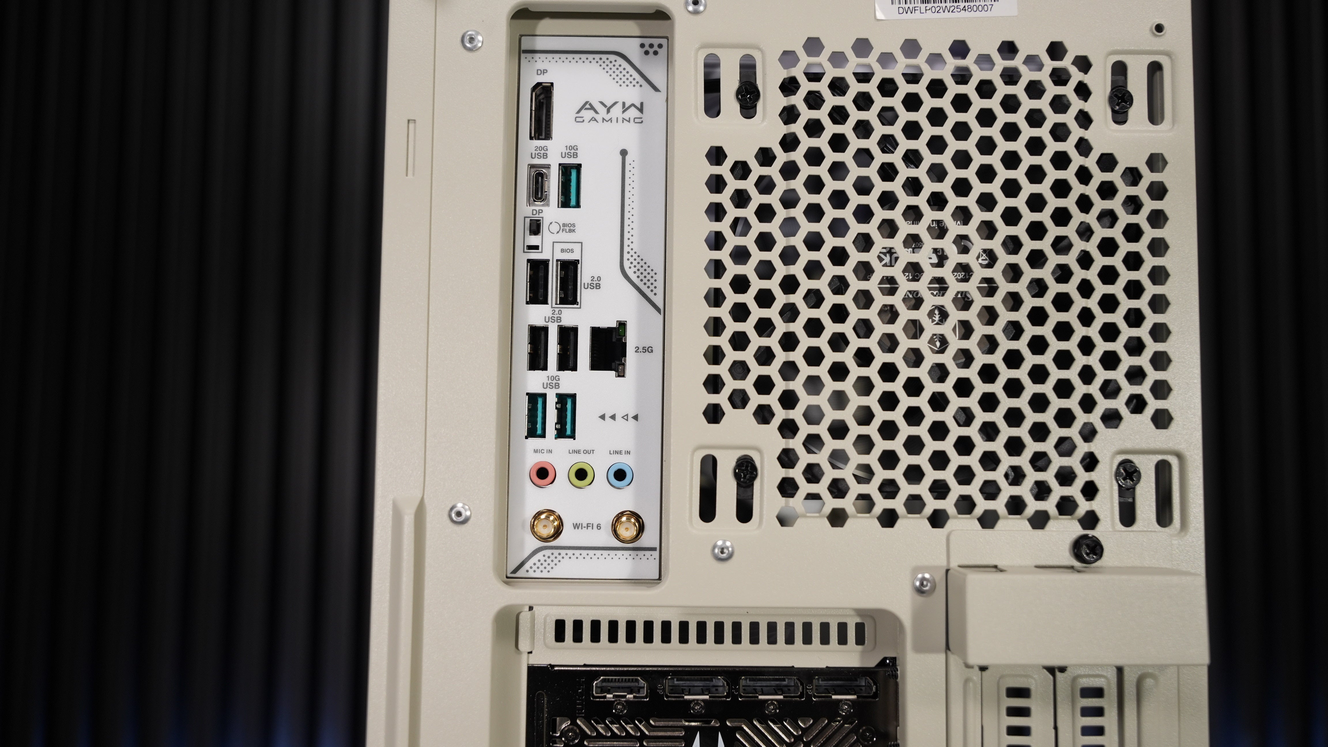 Intel Ultra 7 265K + RTX 5070 Gaming/Streaming PC