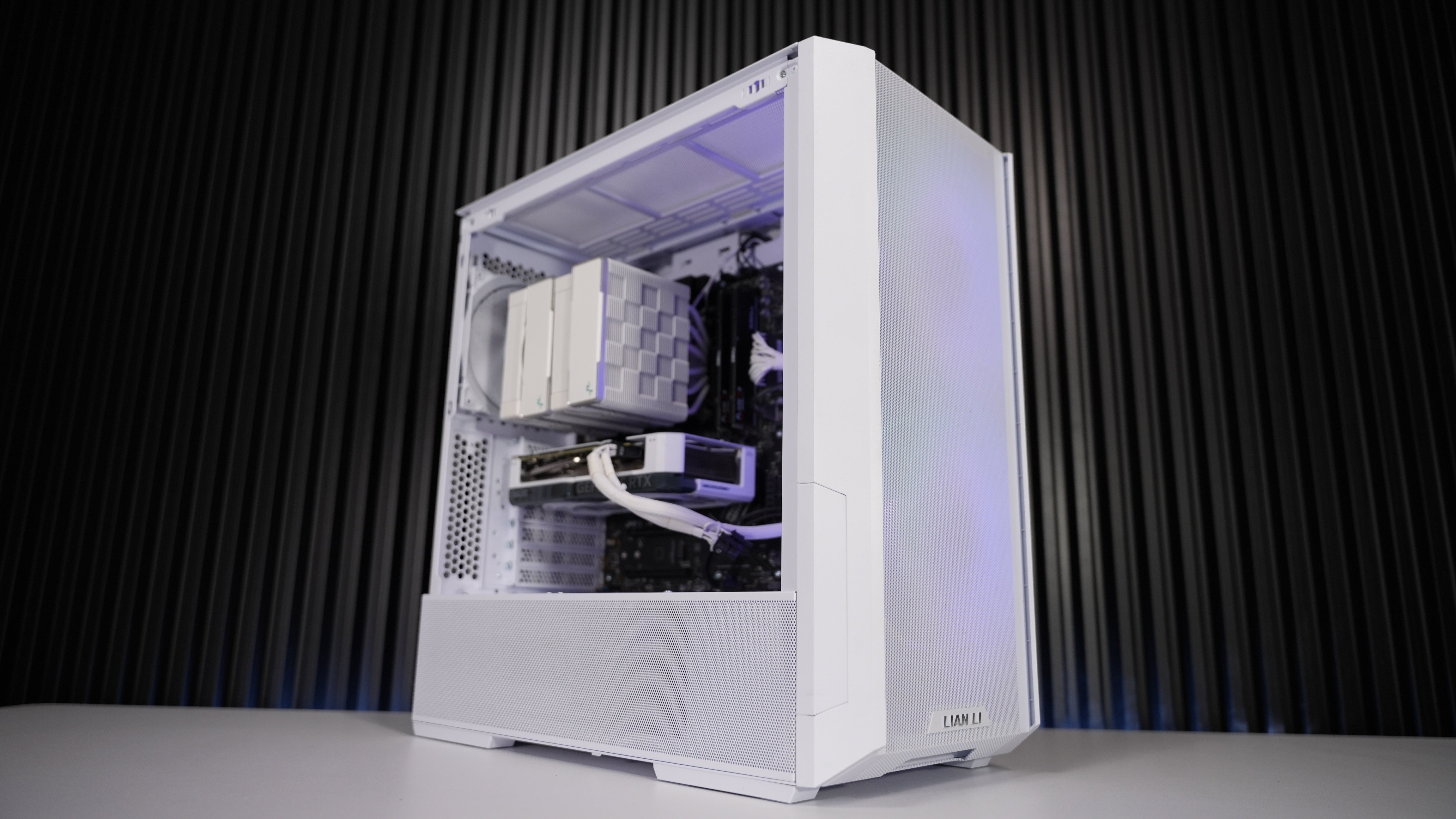 Ryzen 7 7700X + RTX 4060 Ti 8GB Gaming PC