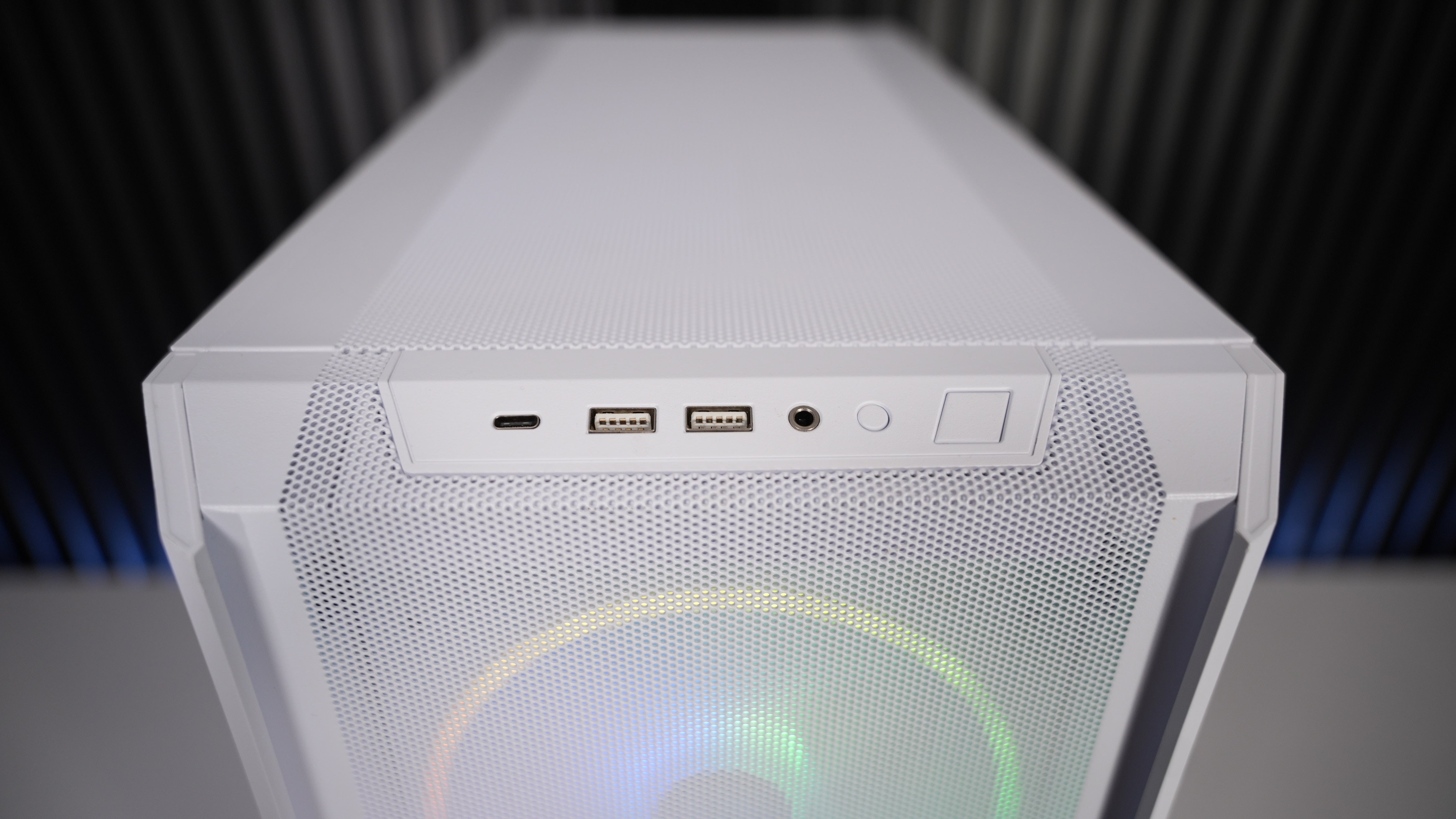 Ryzen 7 7700X + RTX 4060 Ti 8GB Gaming PC