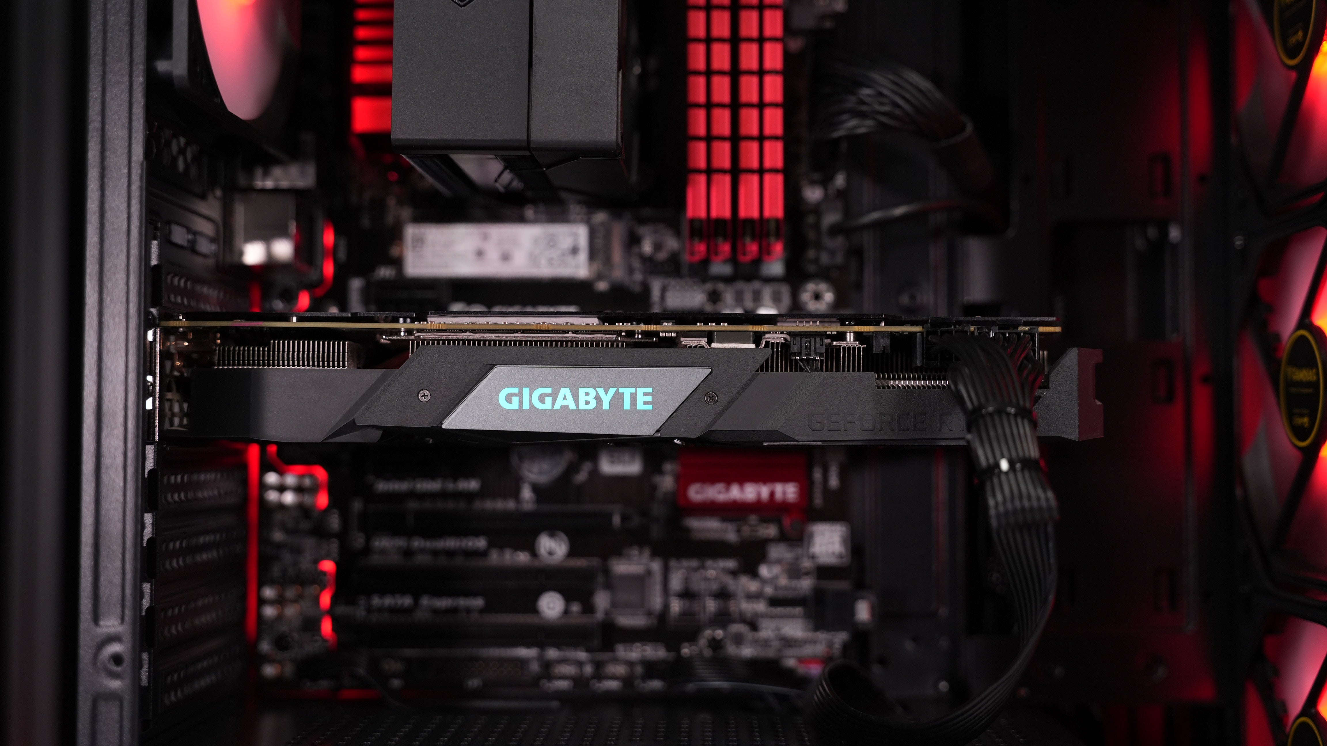 Intel i7 4790K + RTX 2070 Gaming PC