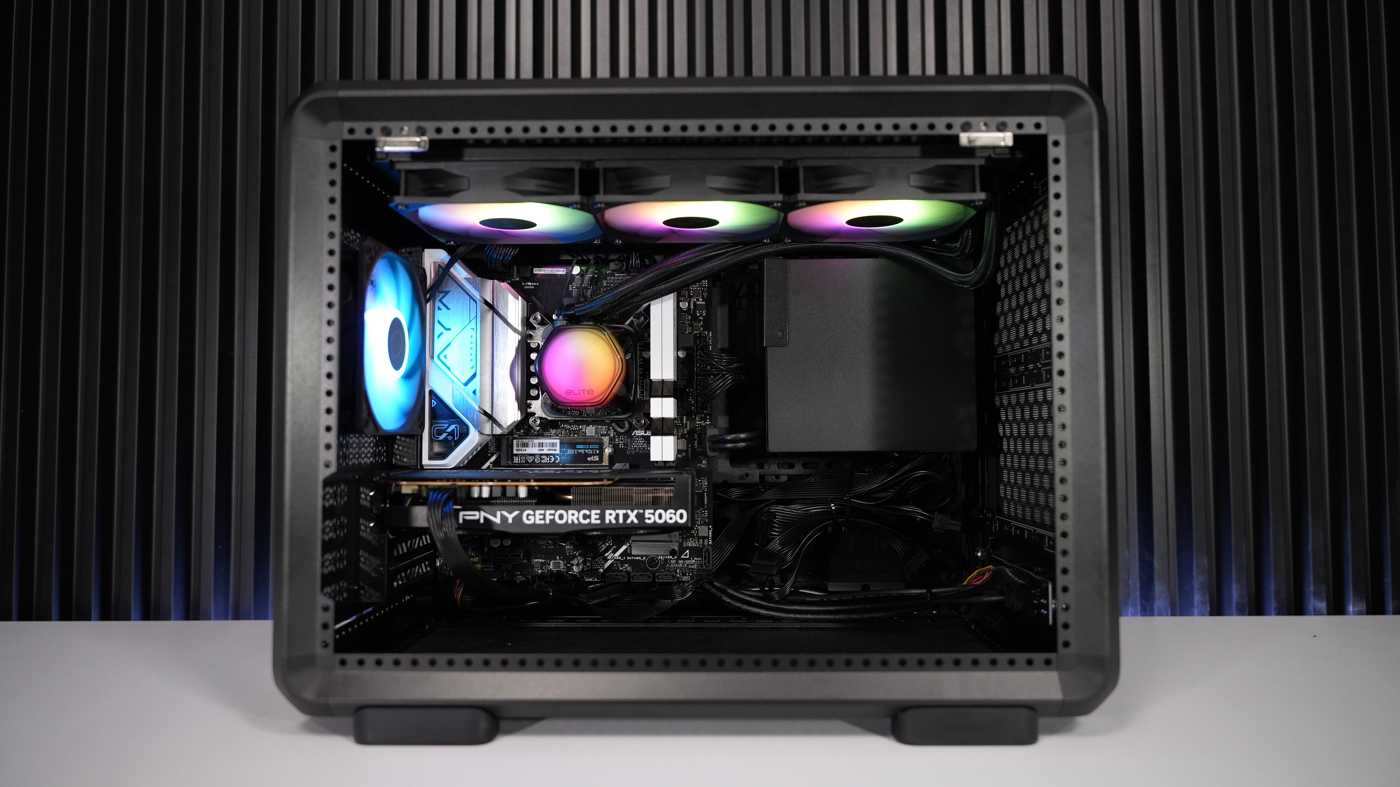 Intel i5 12600KF + RTX 5060 Gaming PC
