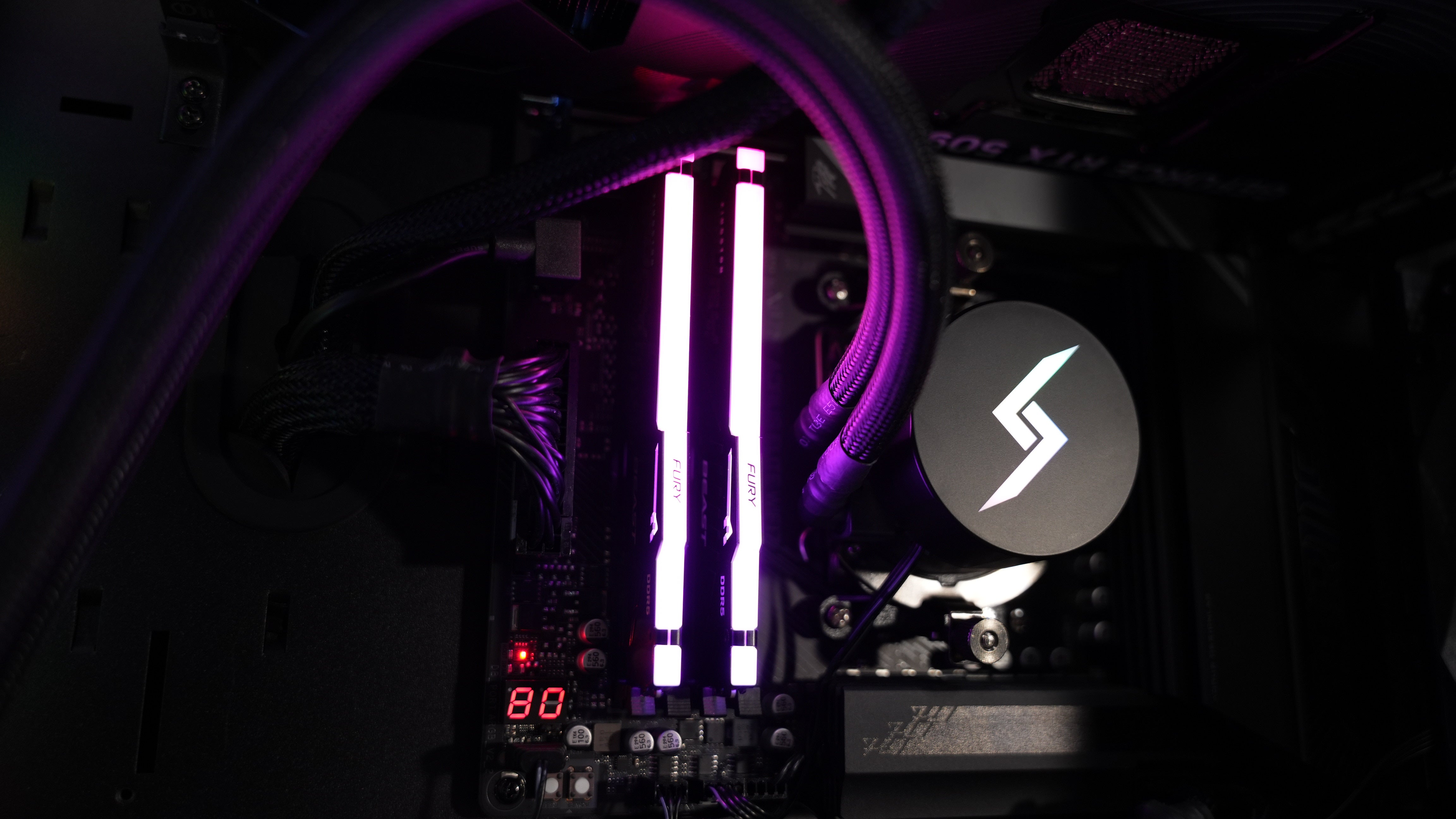 Ryzen 7 9800X3D + RTX 5090 Gaming/Streaming PC