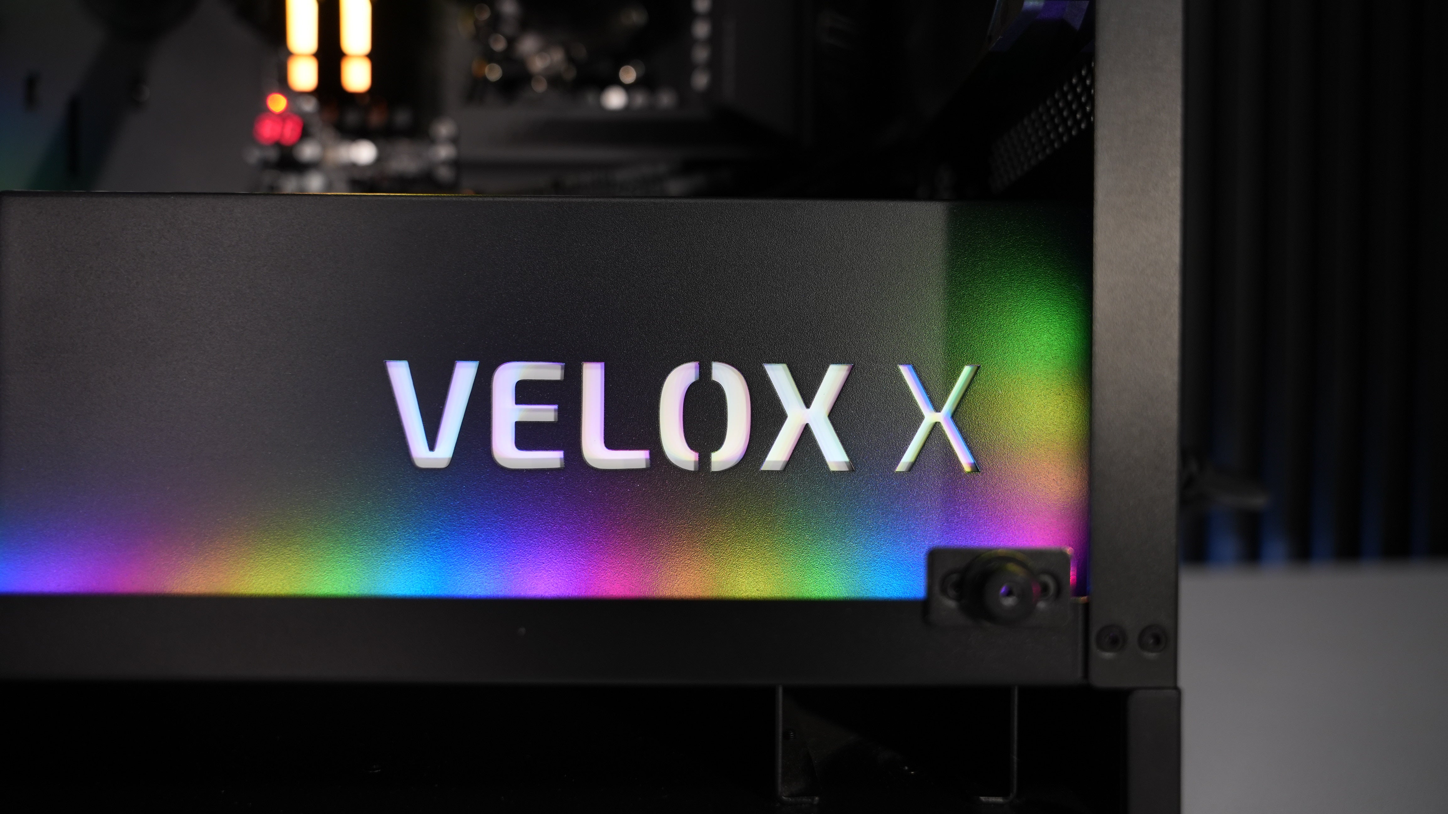 Ryzen 7 9800X3D + RTX 5090 Gaming/Streaming PC