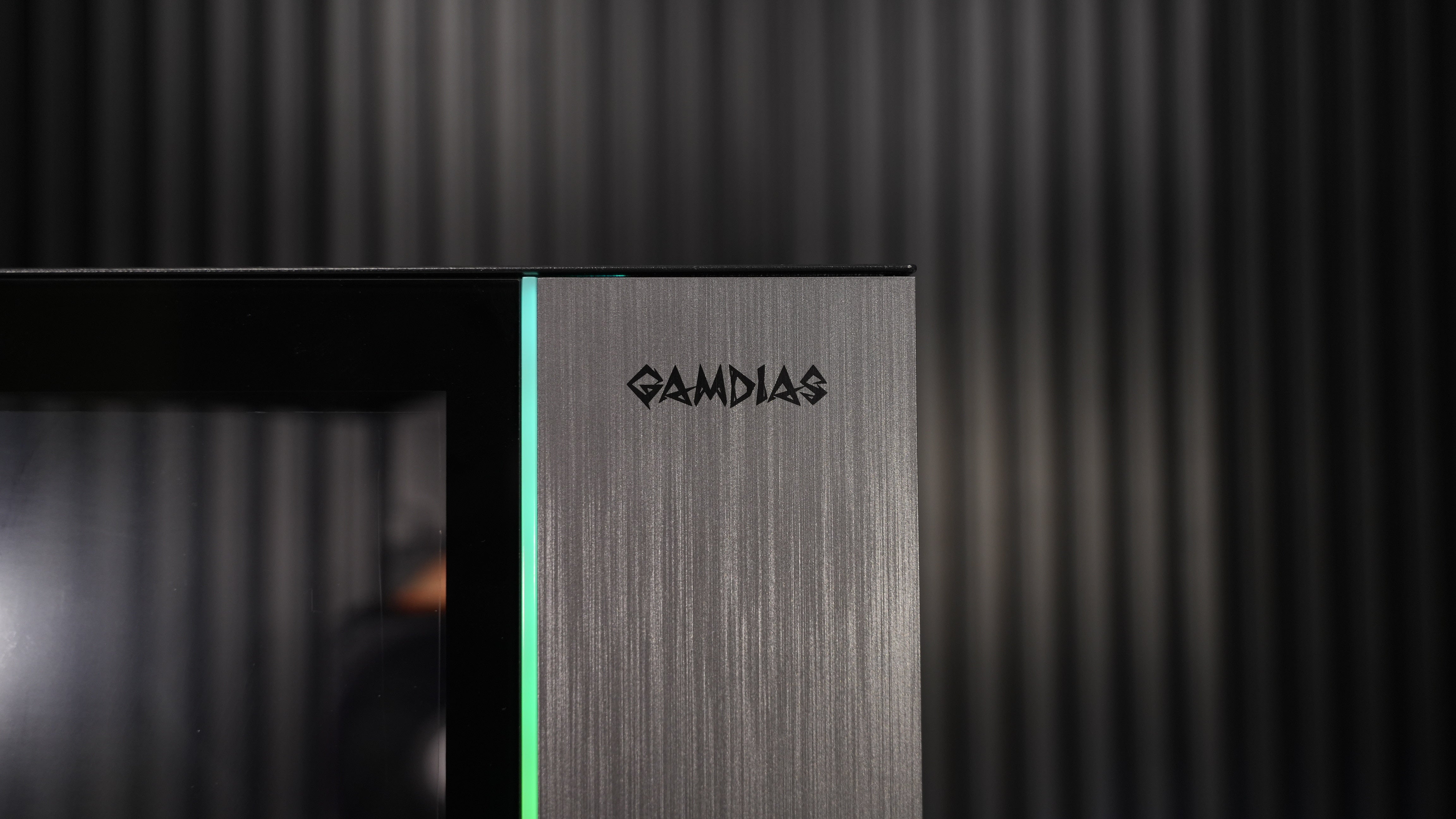 Ryzen 7 7800X3D + RTX 5070 Gaming/Streaming PC