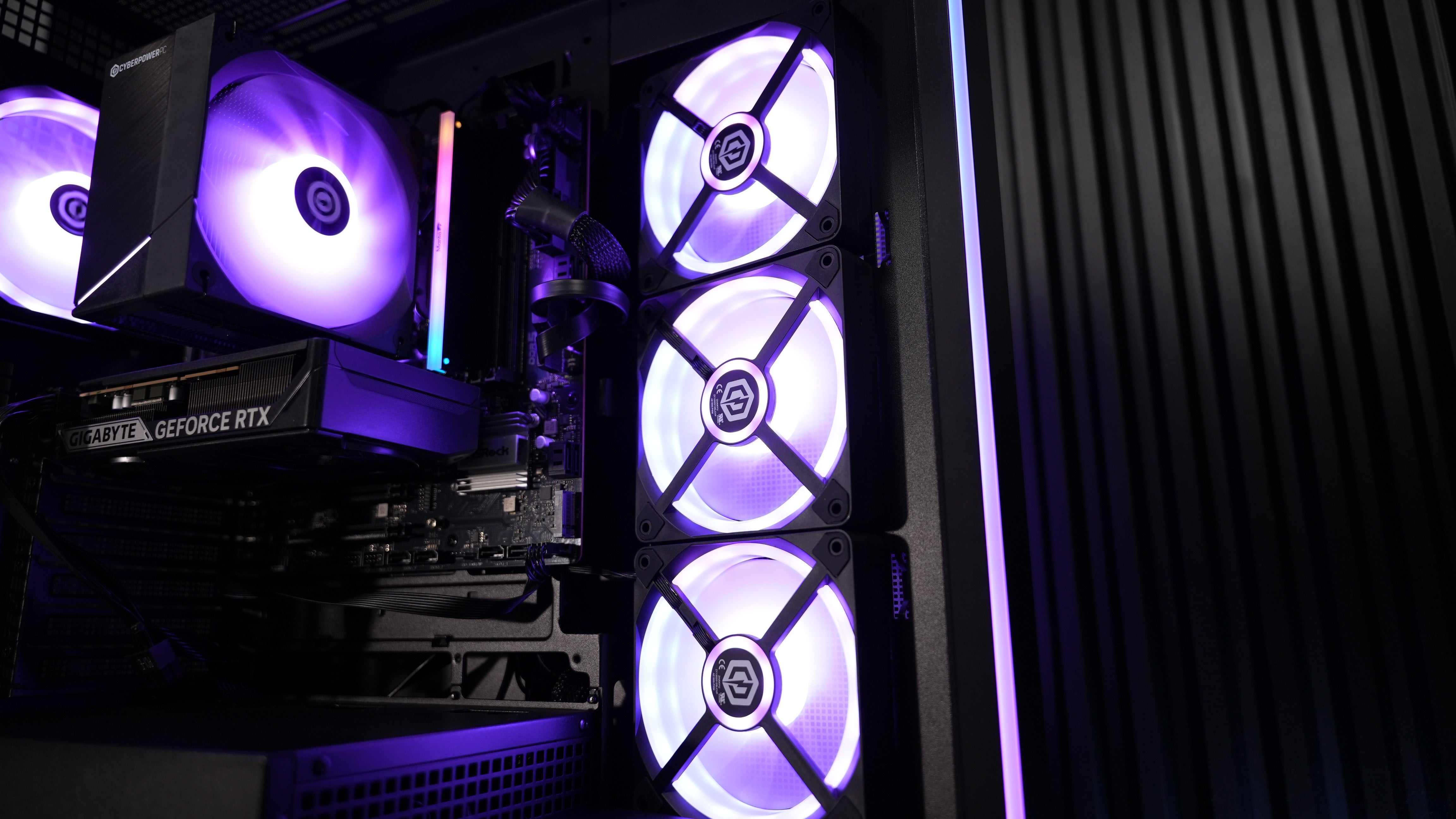 Intel i5 14400F + RTX 5060 Gaming PC