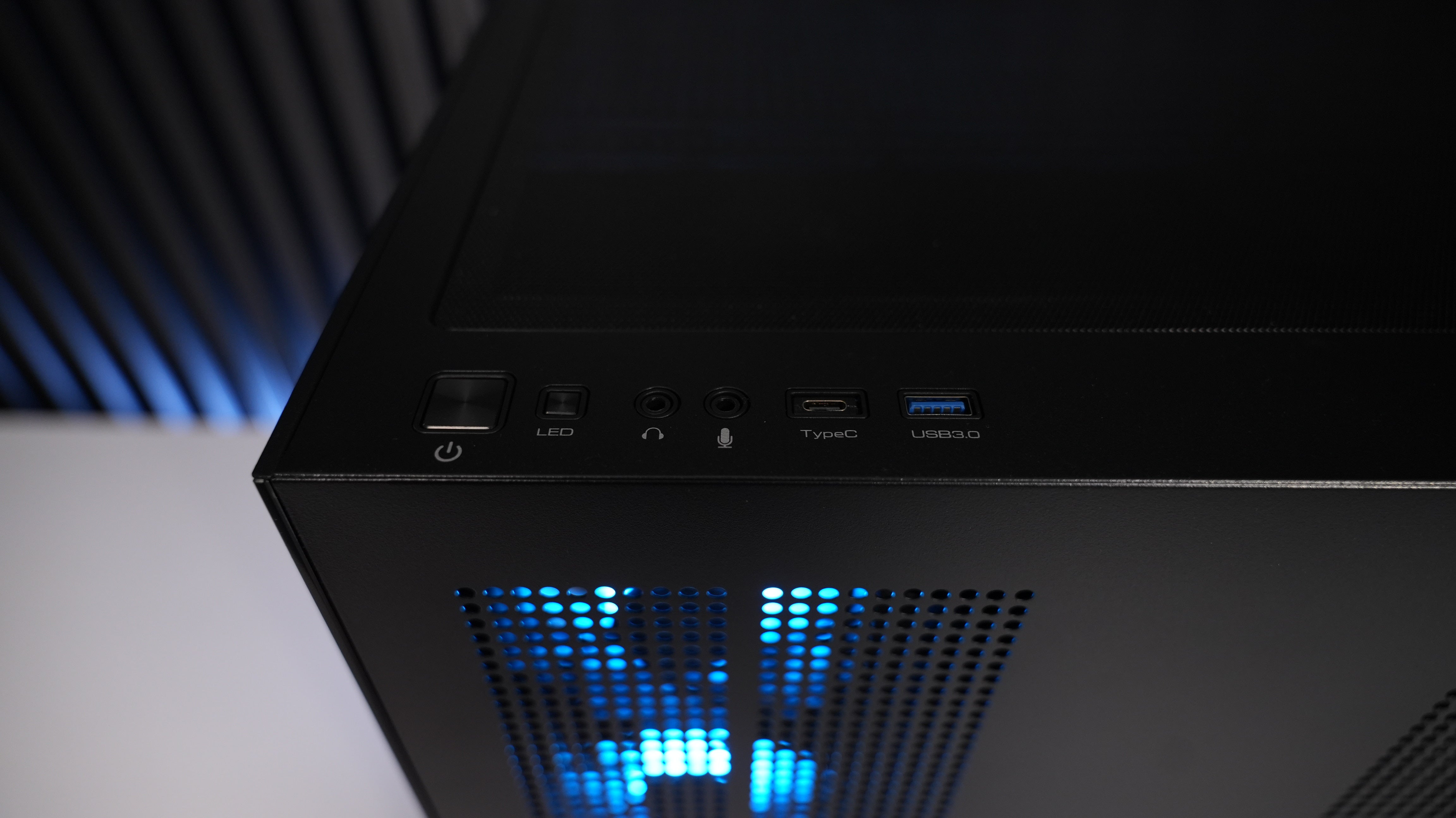 Intel i5 14400F + RTX 5060 Gaming PC