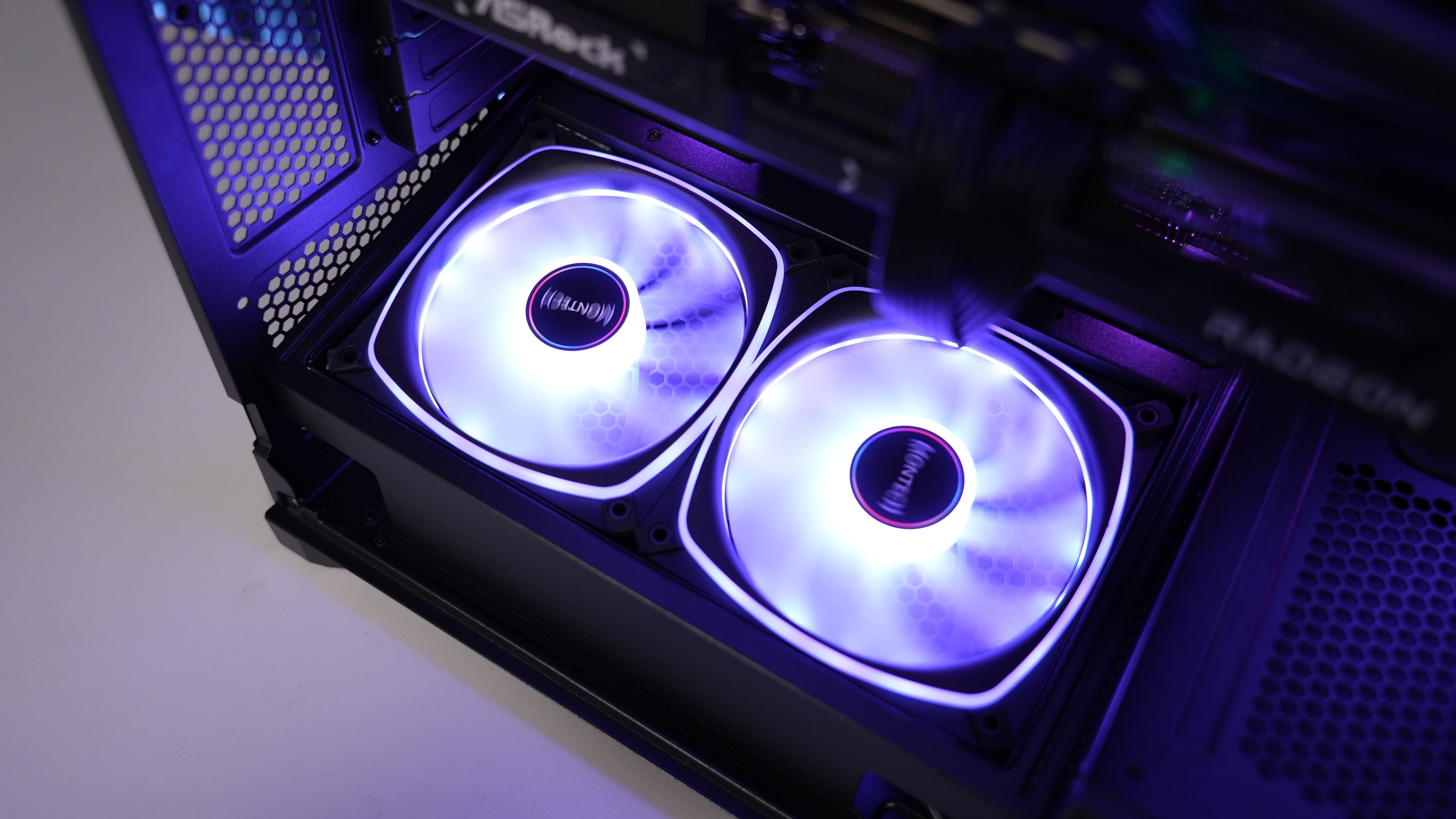 Intel Ultra 7 270K Plus + RX 9070XT Gaming PC