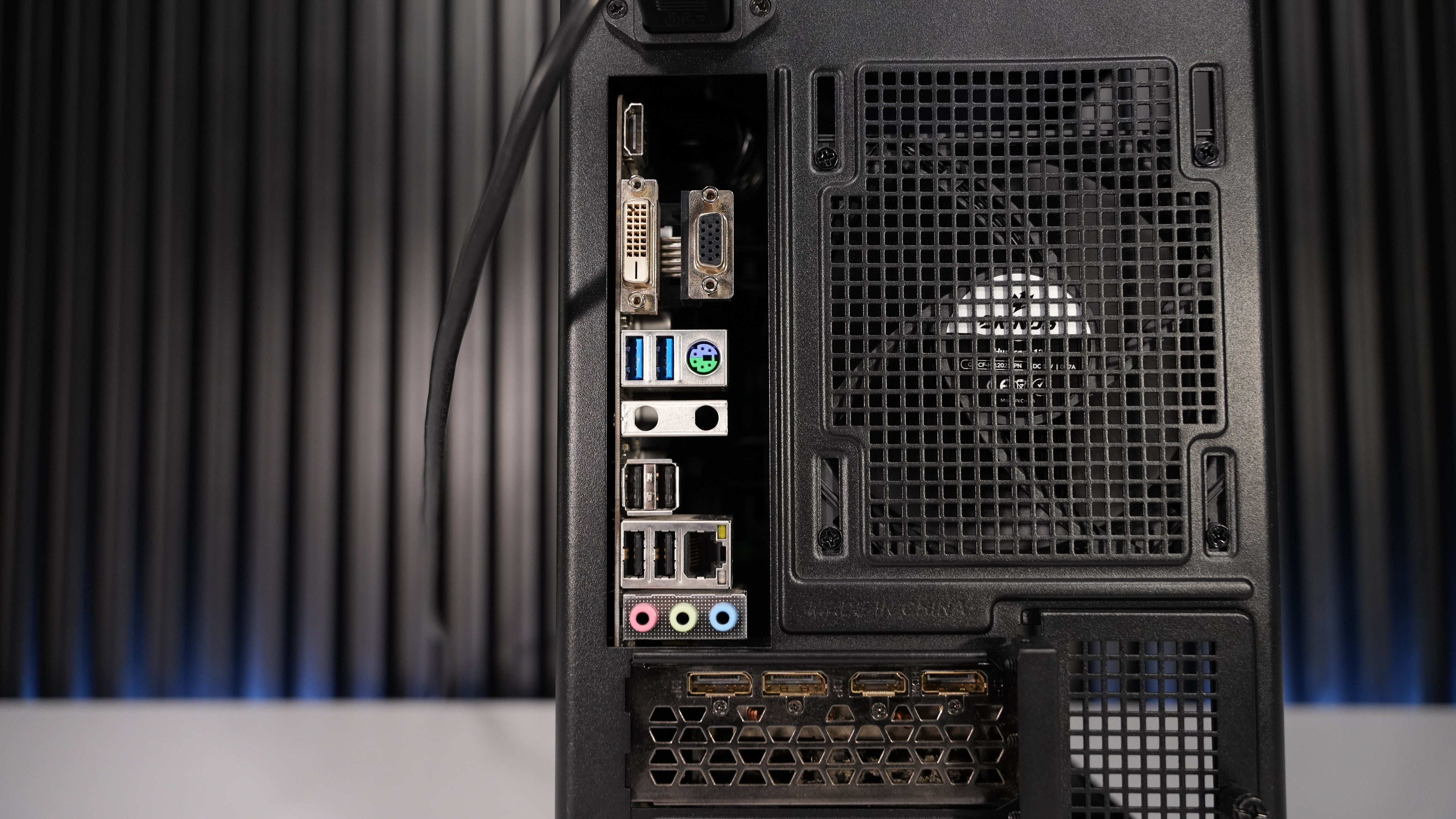 Intel i7 10700 + RTX 2080 Super Gaming PC