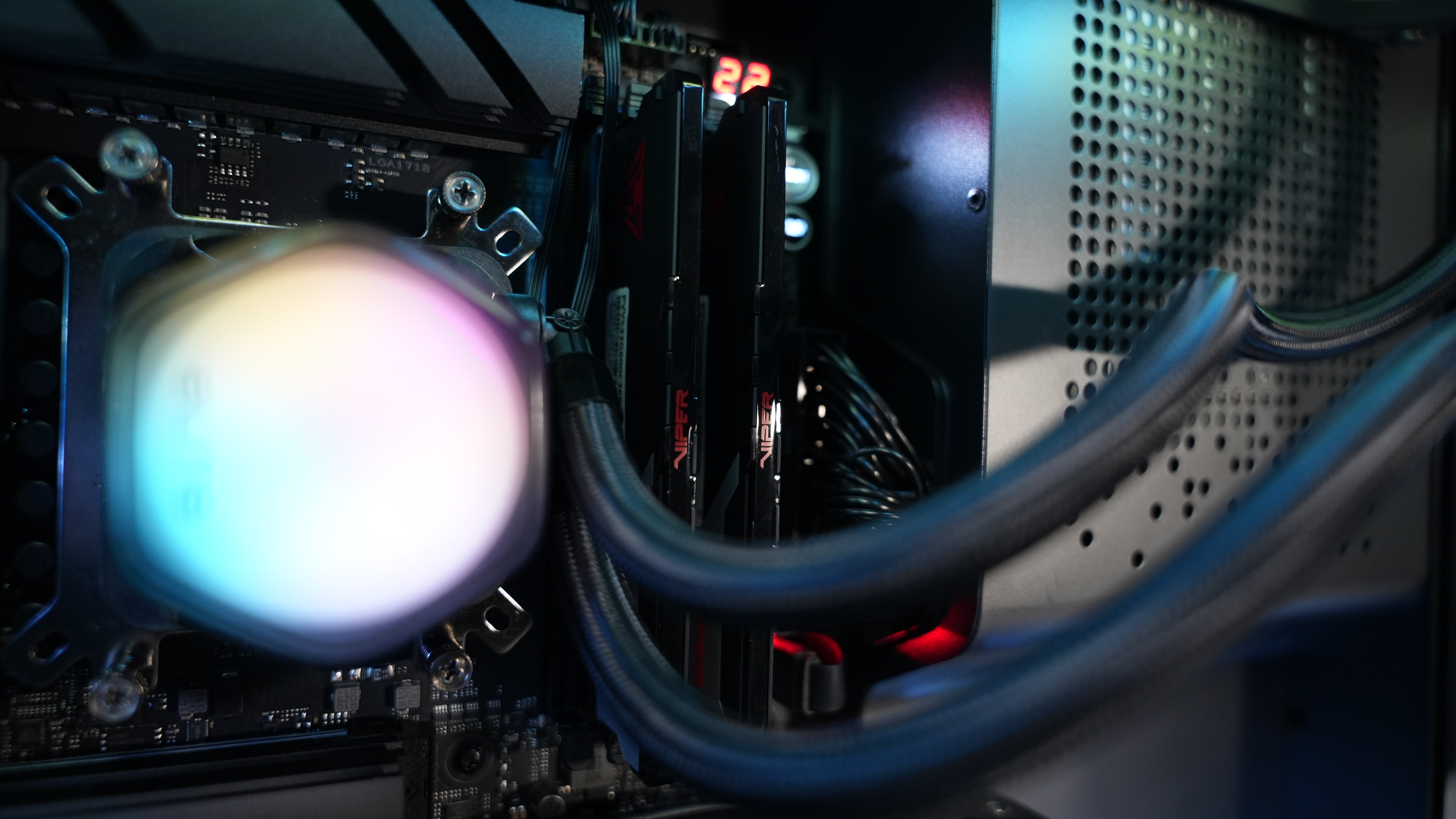 Ryzen 7 9800X3D + RX 9070 Gaming/Streaming PC