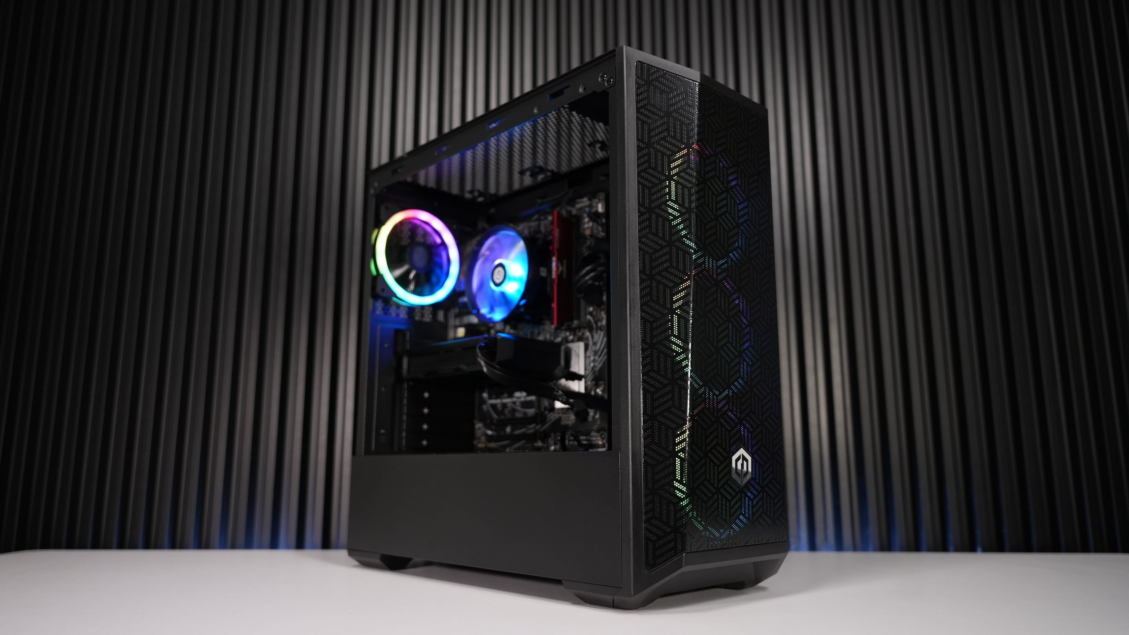 Ryzen 5 7600 + RX 7600 Gaming PC