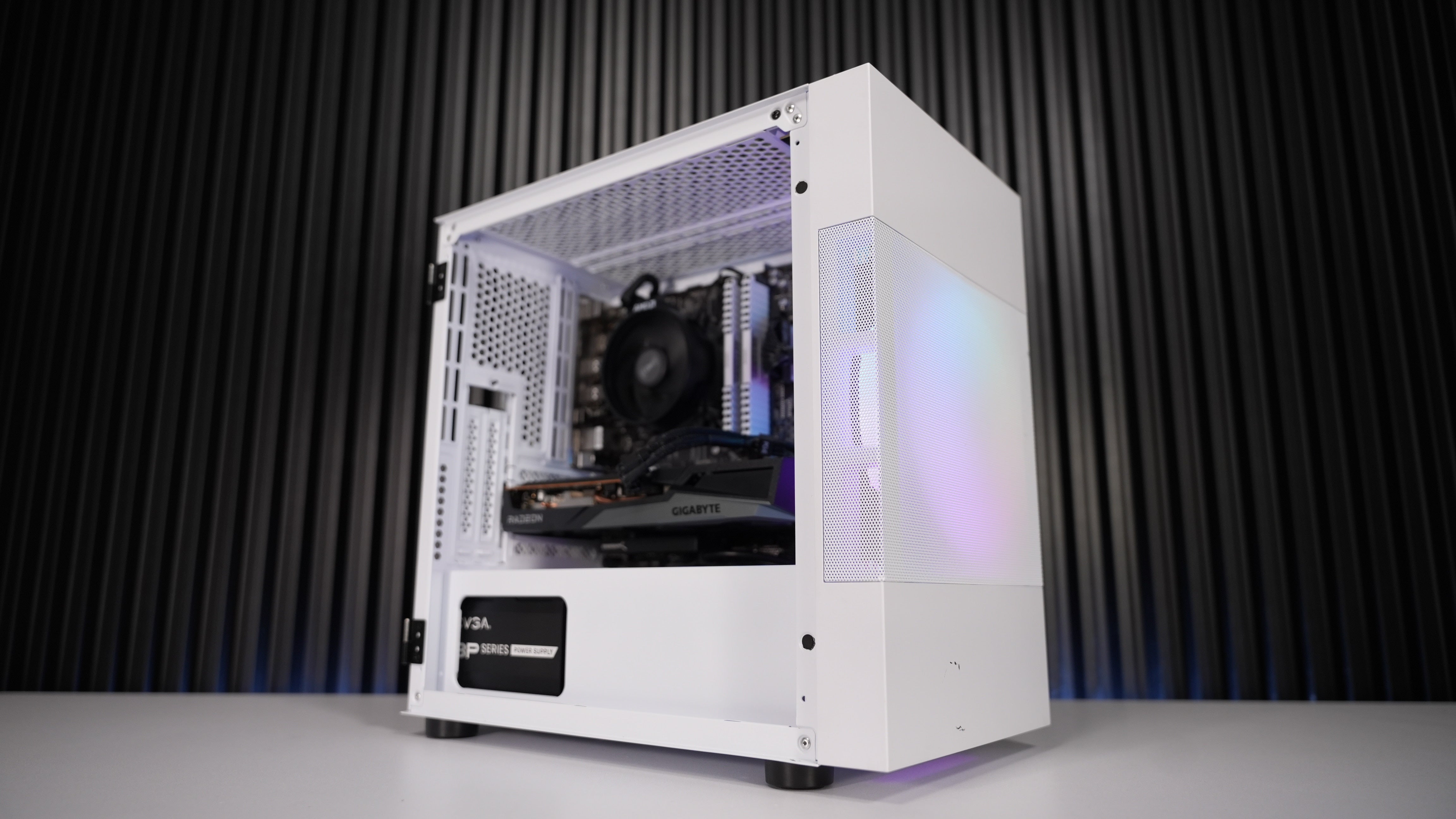 Ryzen 5 5600G + RX 6500XT Gaming PC