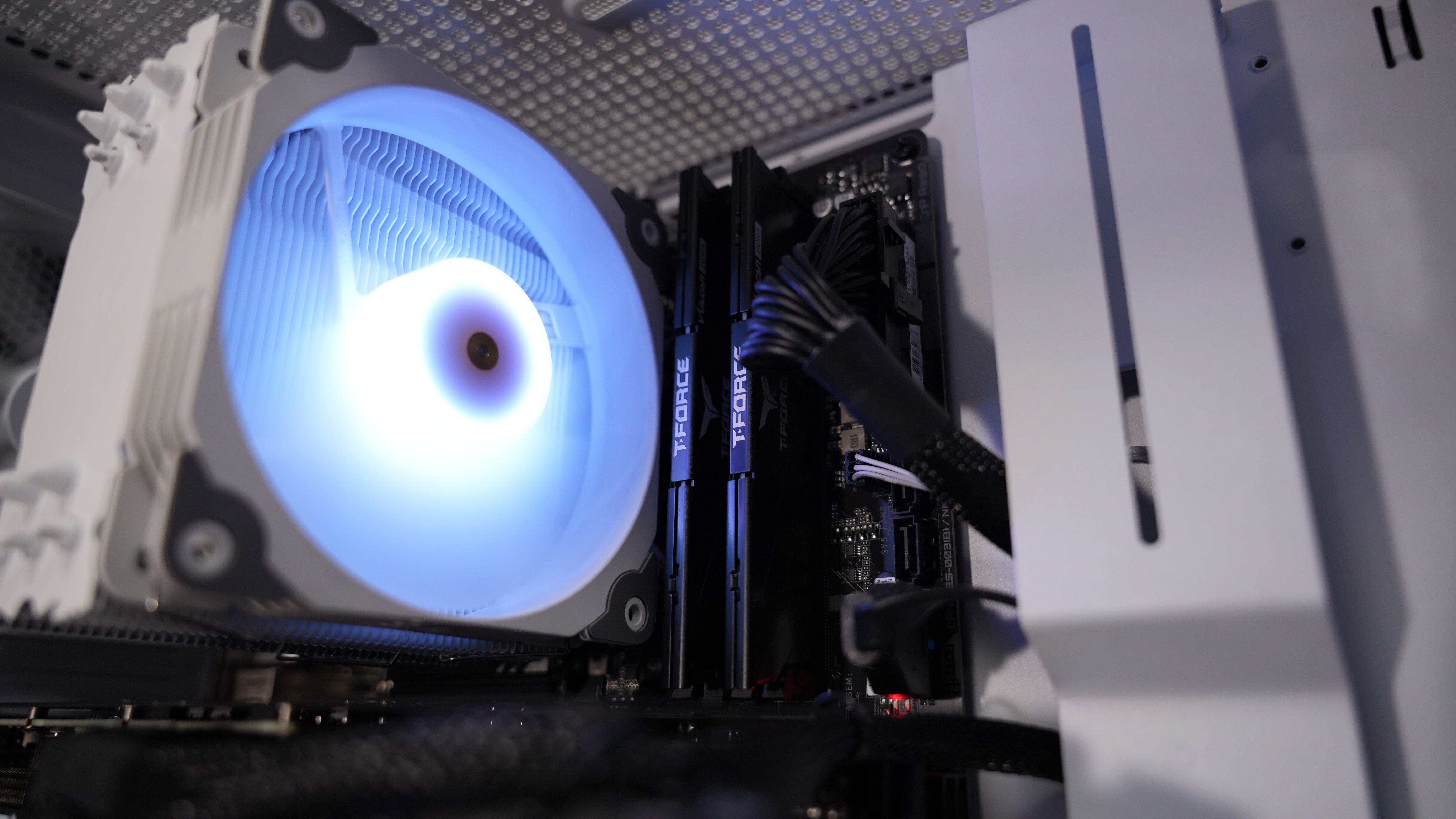 Intel i5 13400F + RTX 4060 Ti 16GB Gaming PC