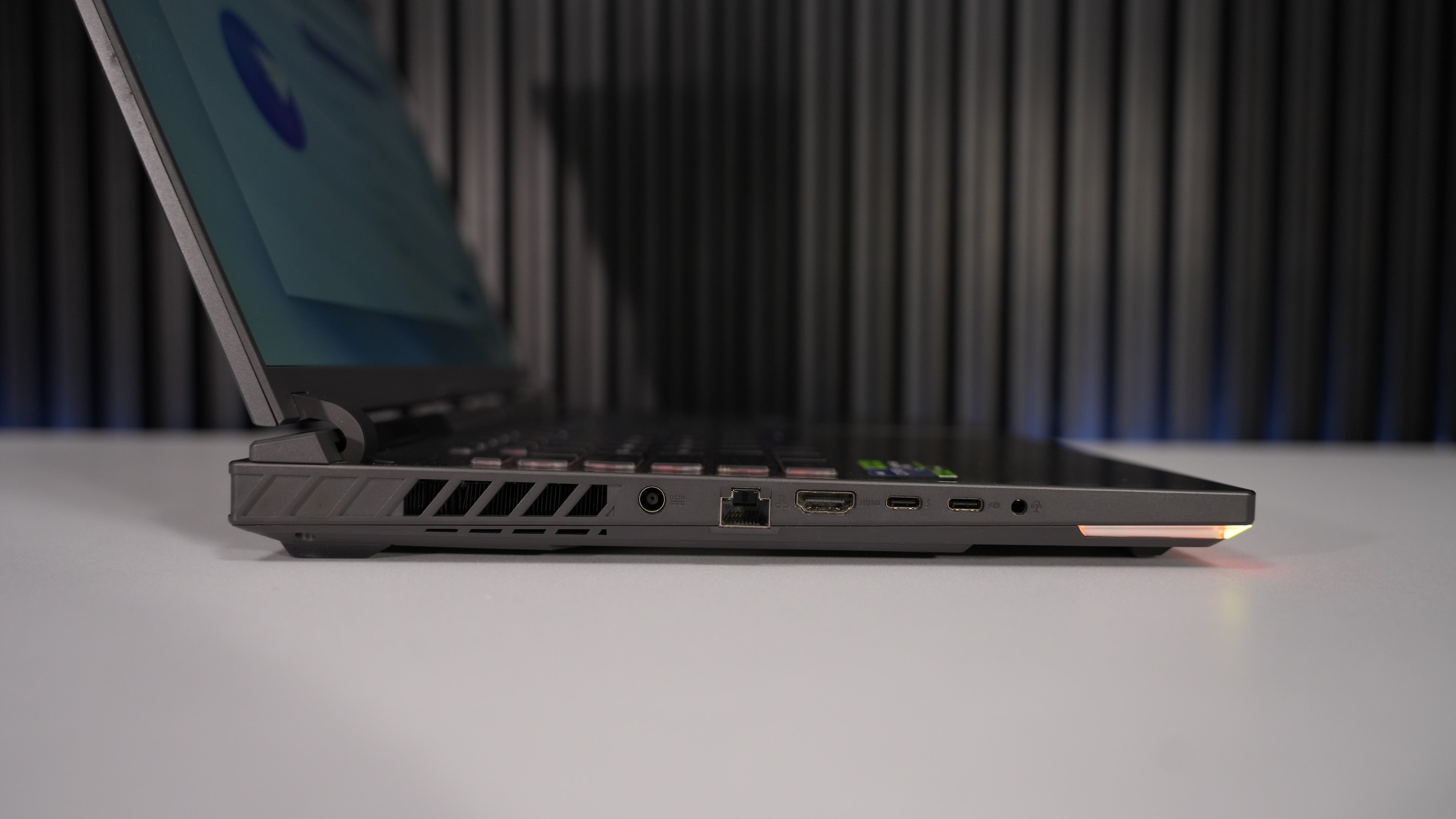 Intel i7 13650HX + RTX 4060 Gaming Laptop