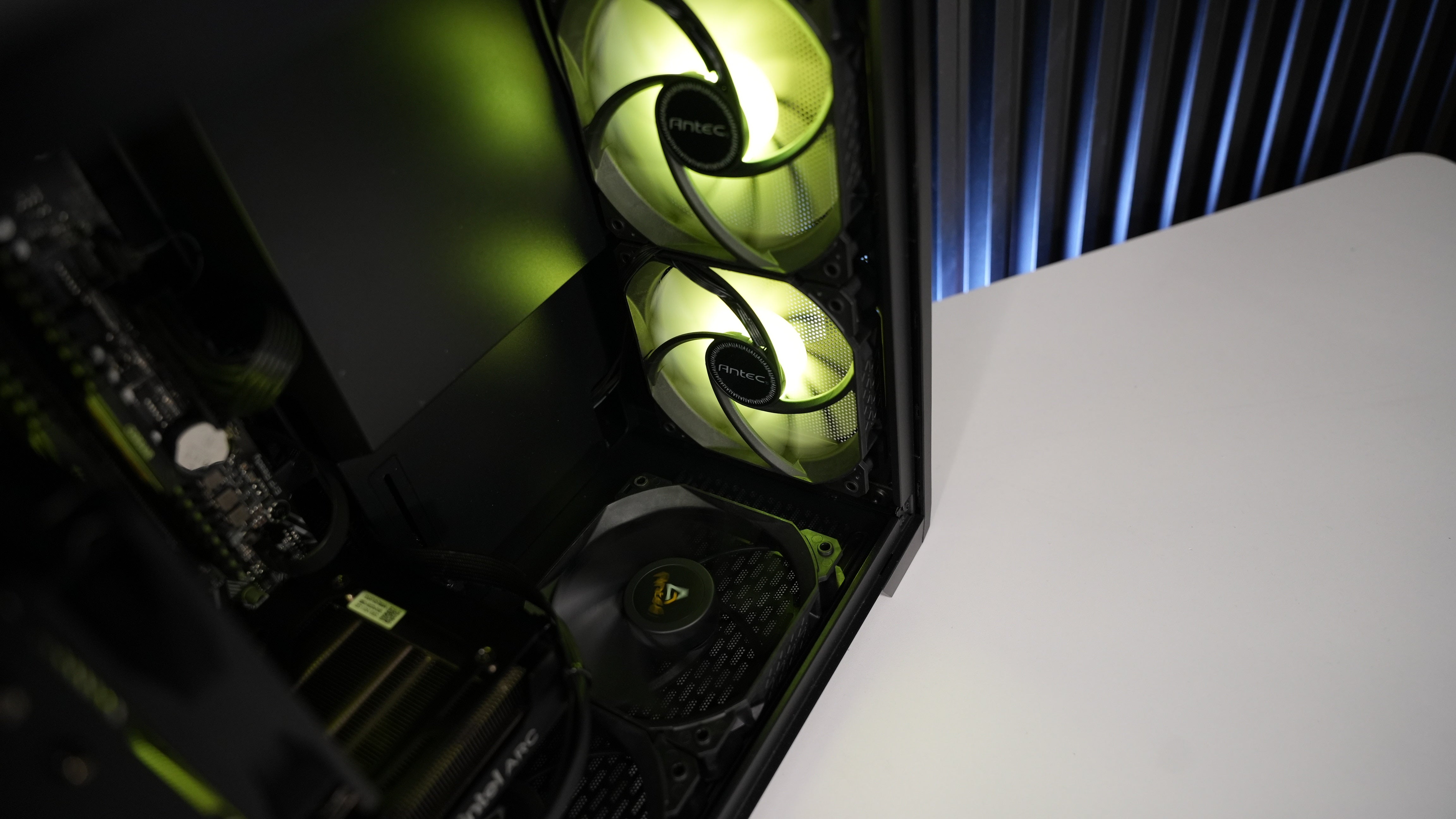 Ryzen 5 5600 + Intel Arc B580 Gaming PC