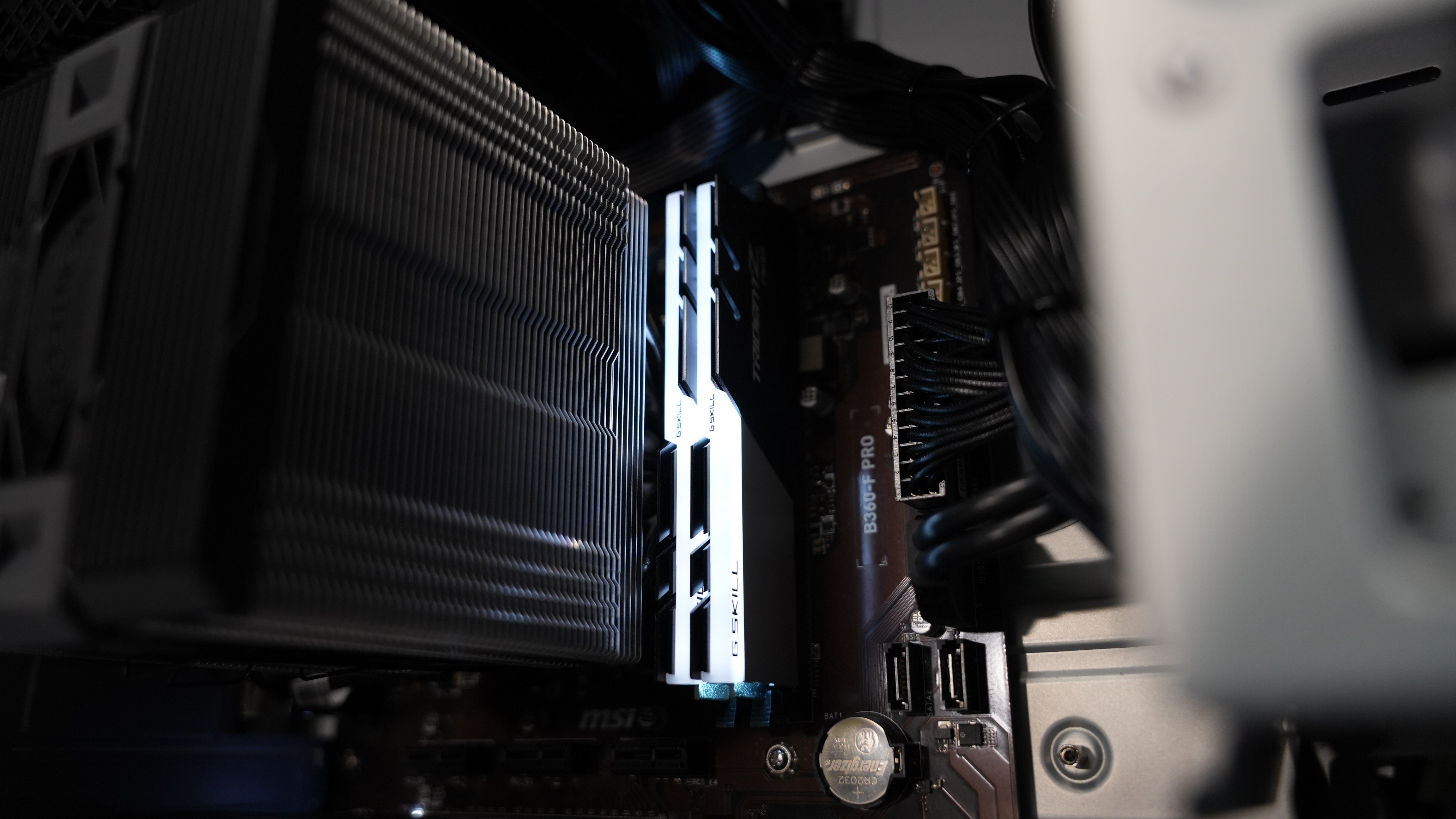Intel i9 9900K + RTX 3070 Sleeper Gaming PC