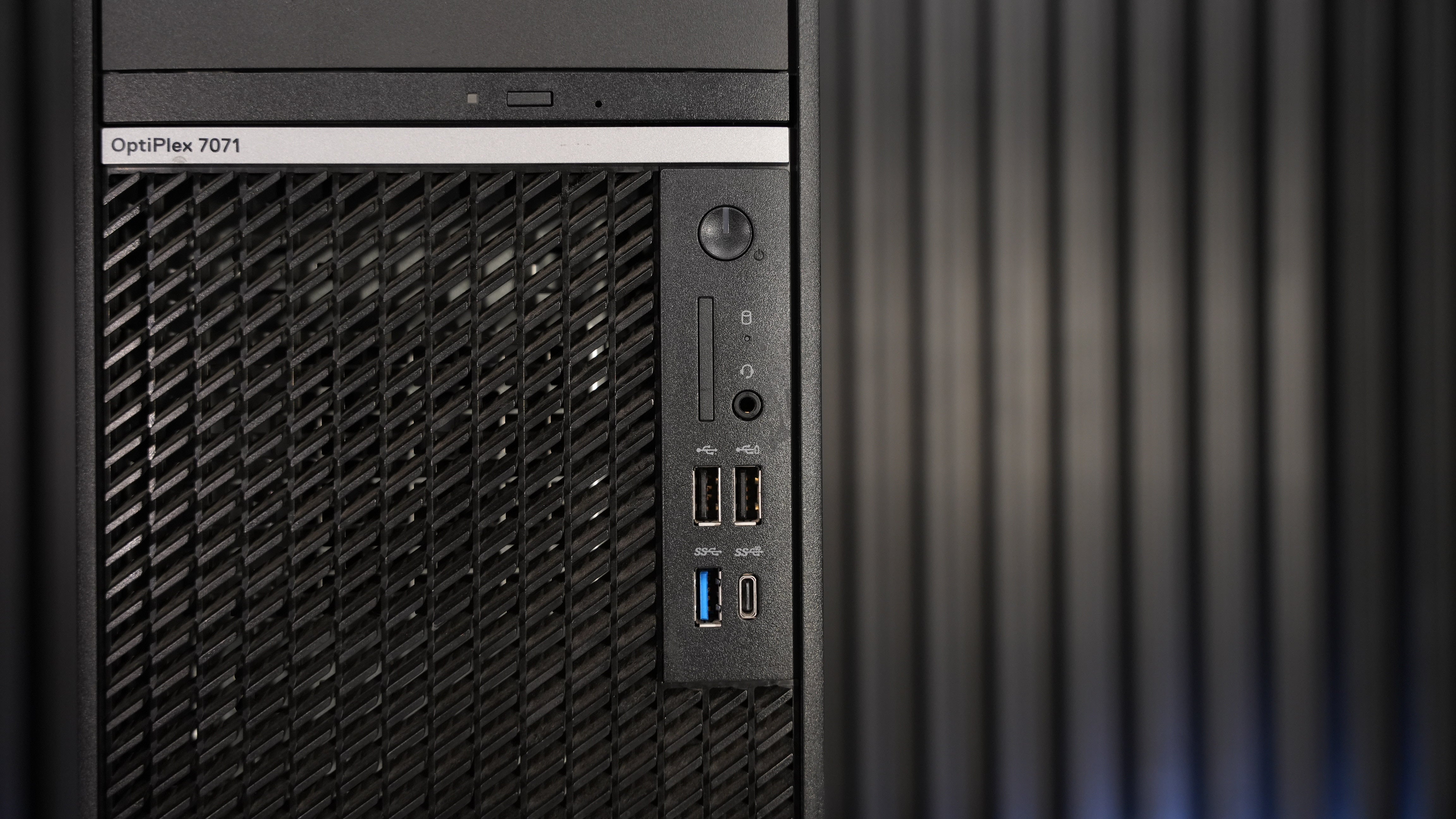 Intel i7 9700 + RTX 3060 Ti Gaming PC