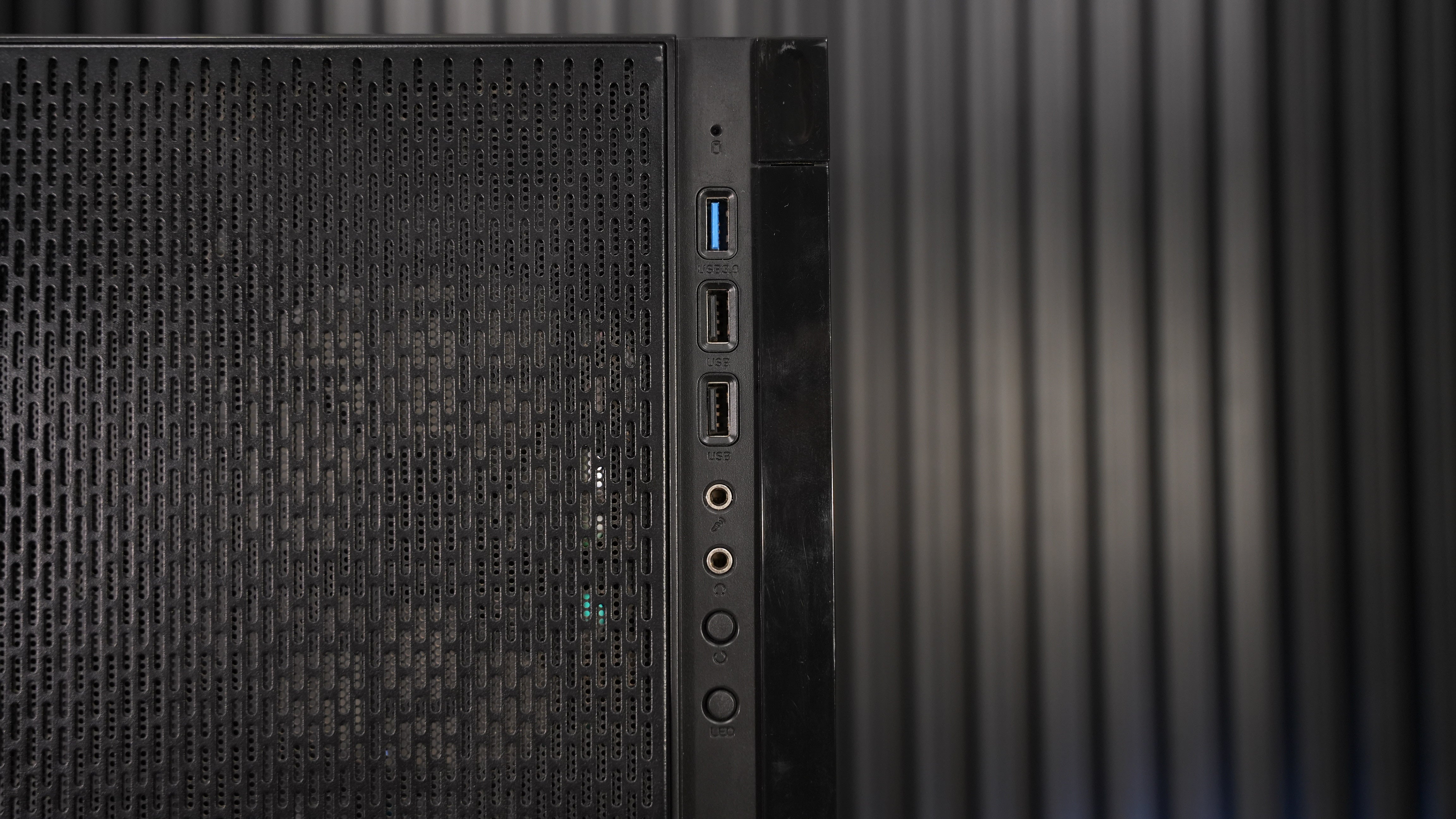 Ryzen 5 2600 + GTX 1660 Super Gaming PC