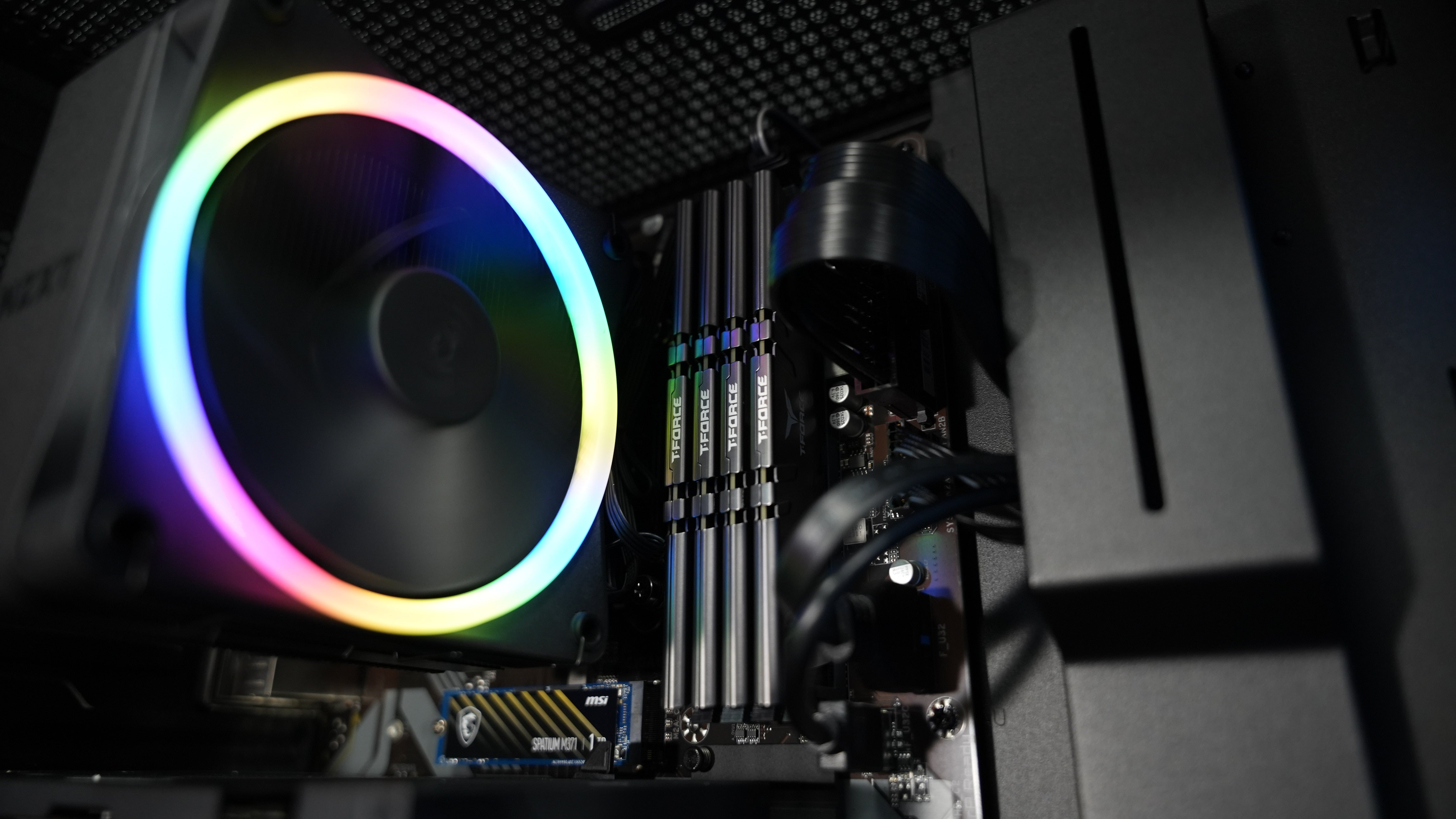 Intel i5 12400F + RTX 4060Ti Gaming PC