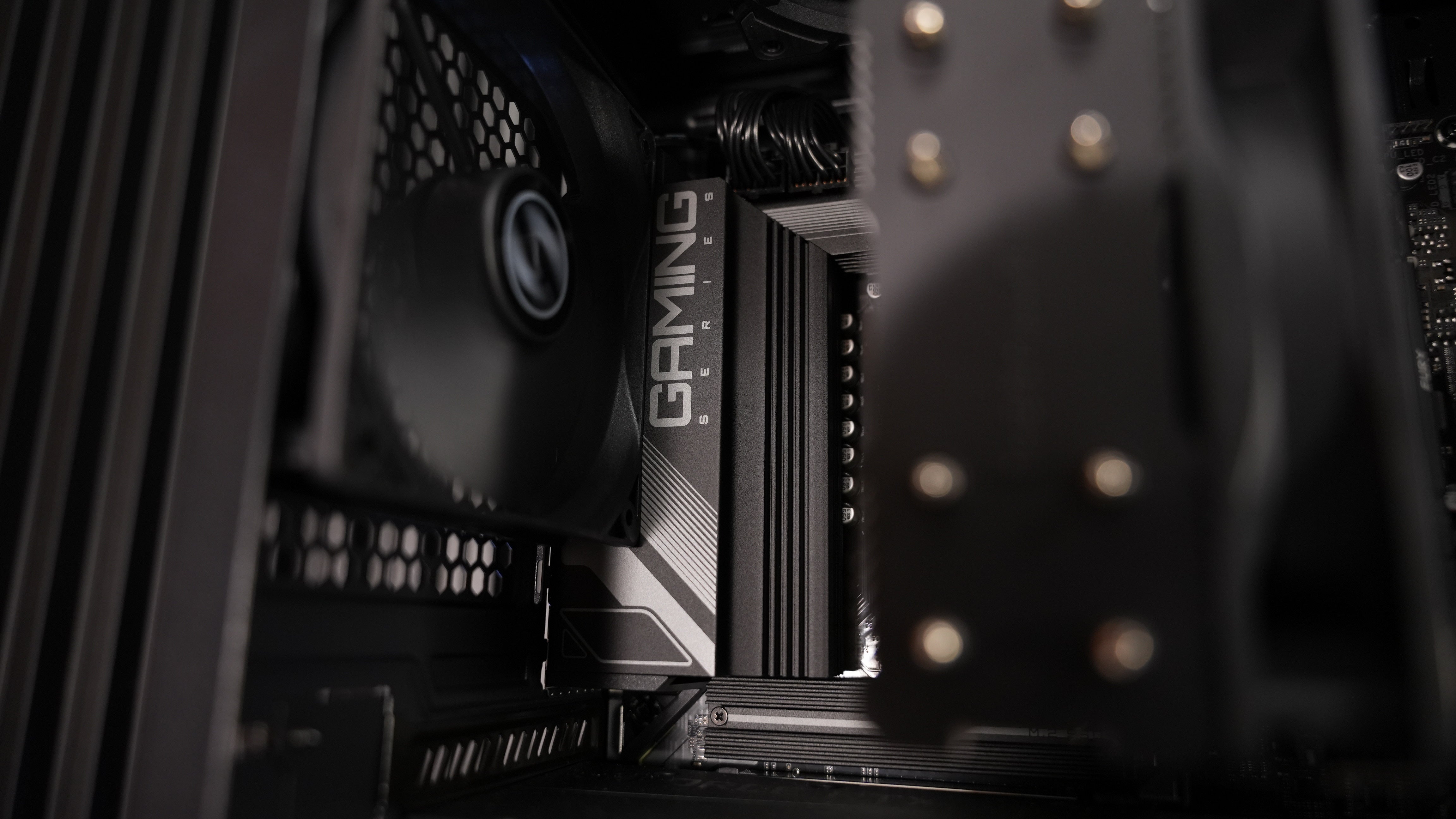 Ryzen 7 7700X + RTX 3080 Ti Gaming PC