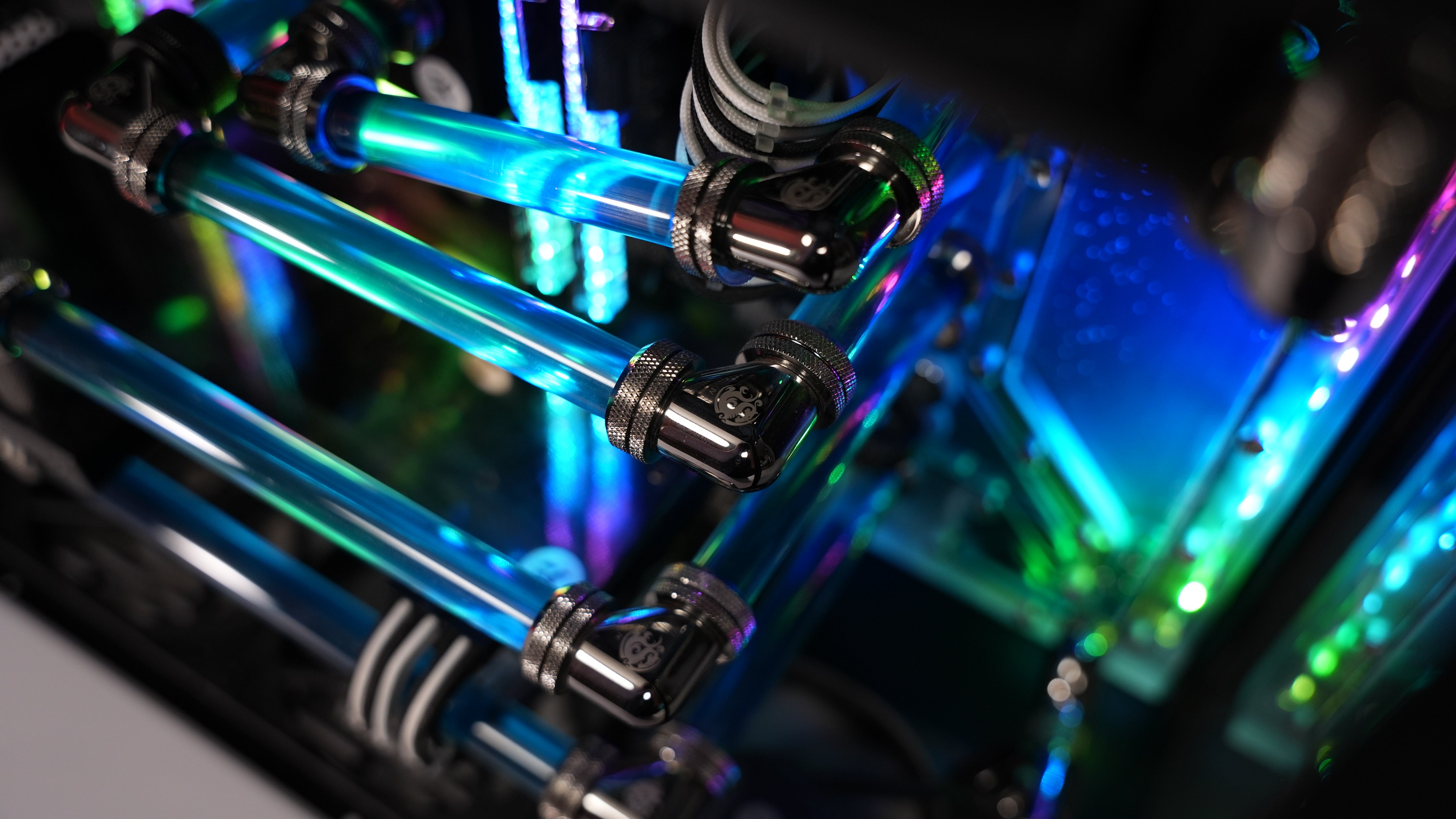 Ryzen Threadripper 2920X + RX 5700XT Gaming PC