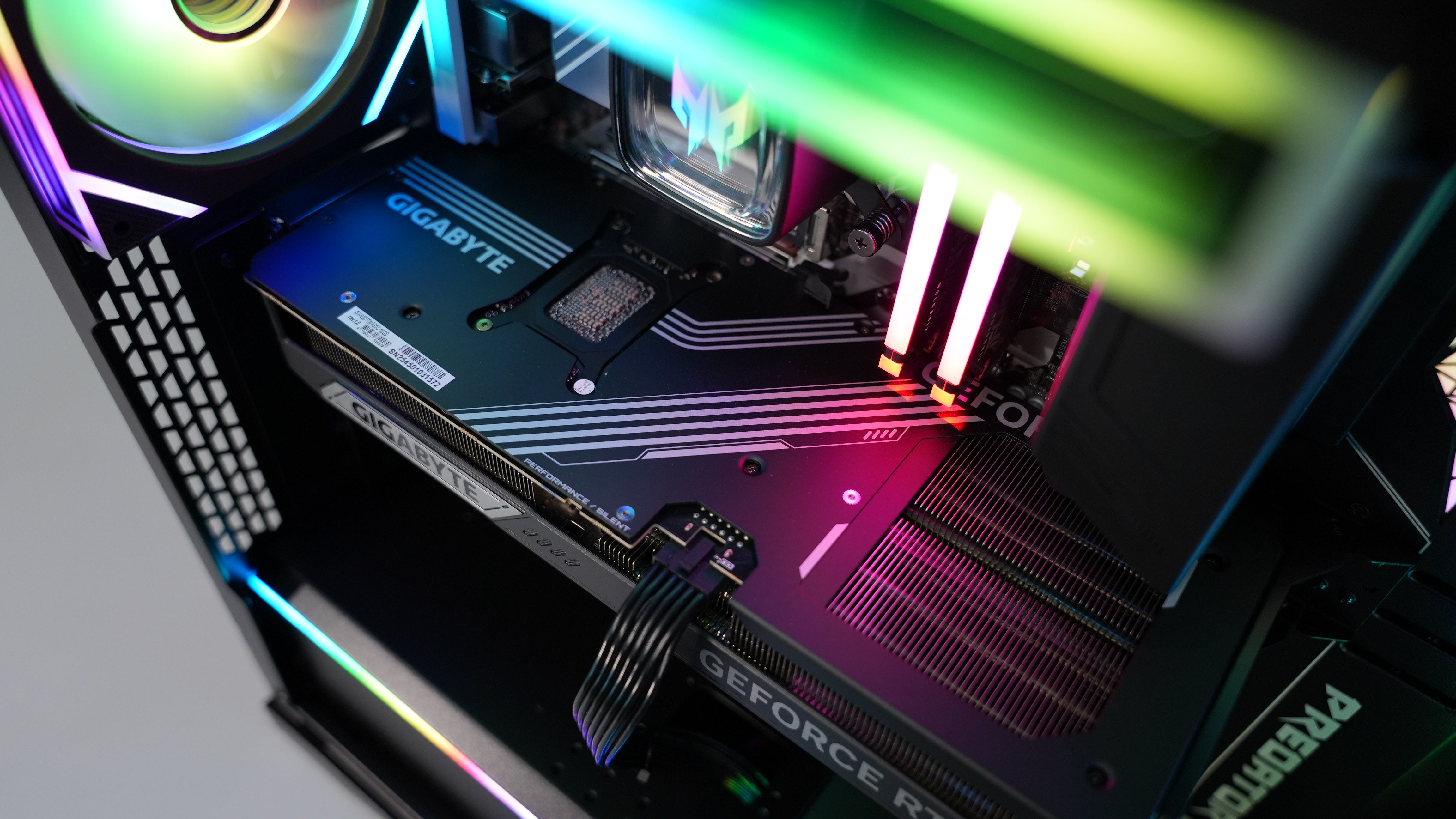 Intel Core Ultra 7 265KF + RTX 5070 Ti Gaming PC Prebuilt