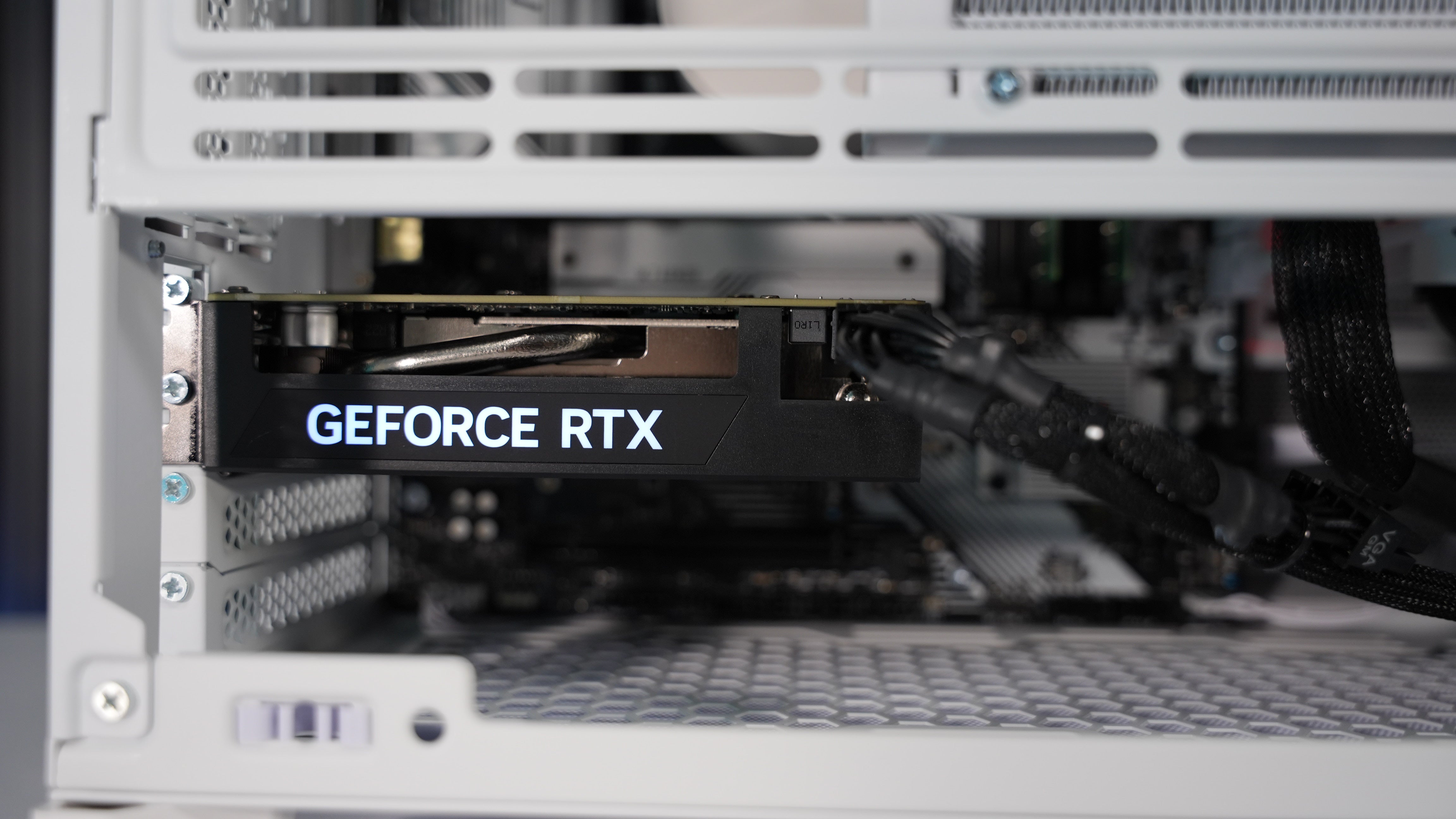 Intel i7 14700F + RTX 4060 Gaming PC