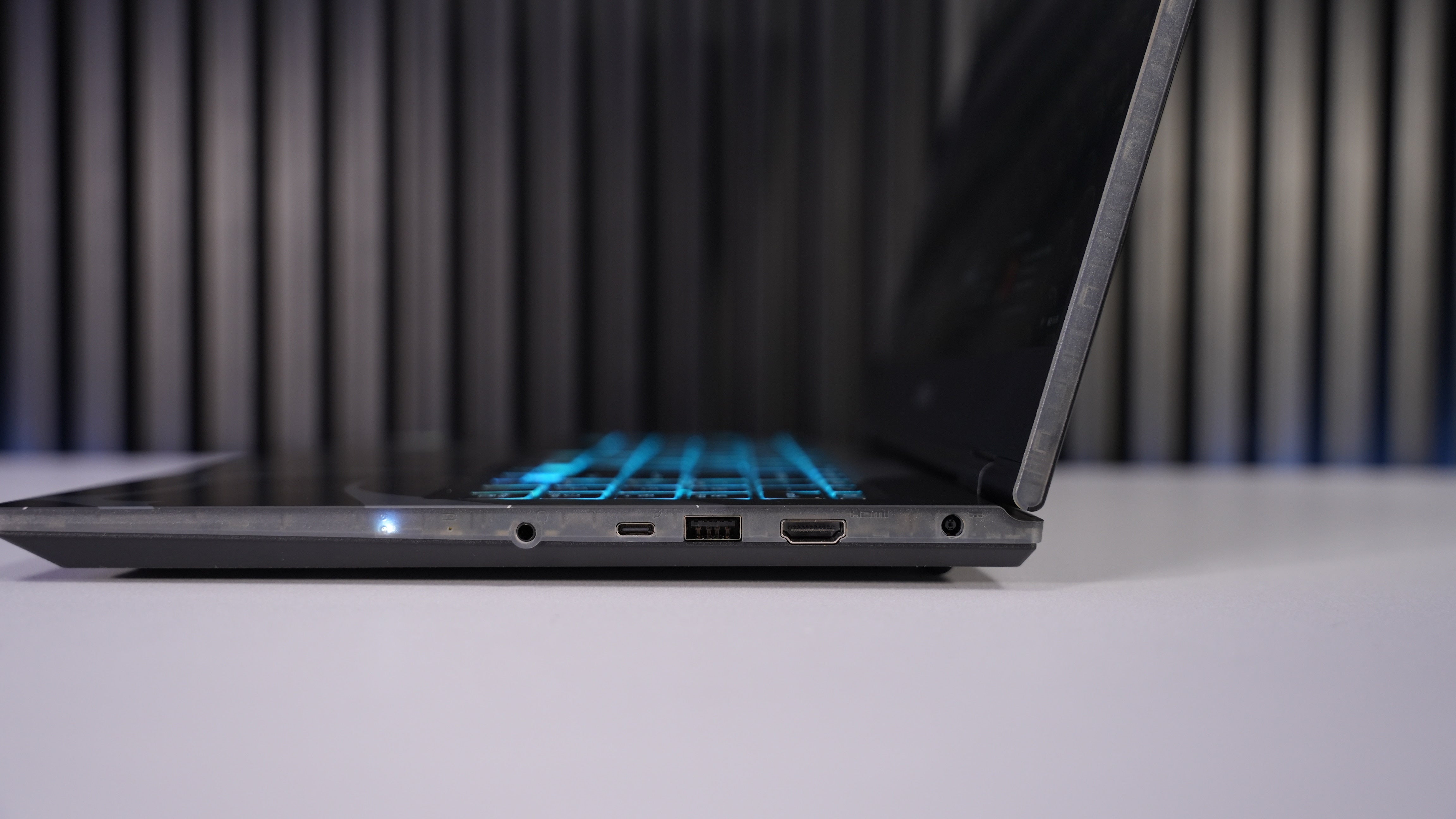 Intel Core 5 210H + RTX 5060 Gaming Laptop