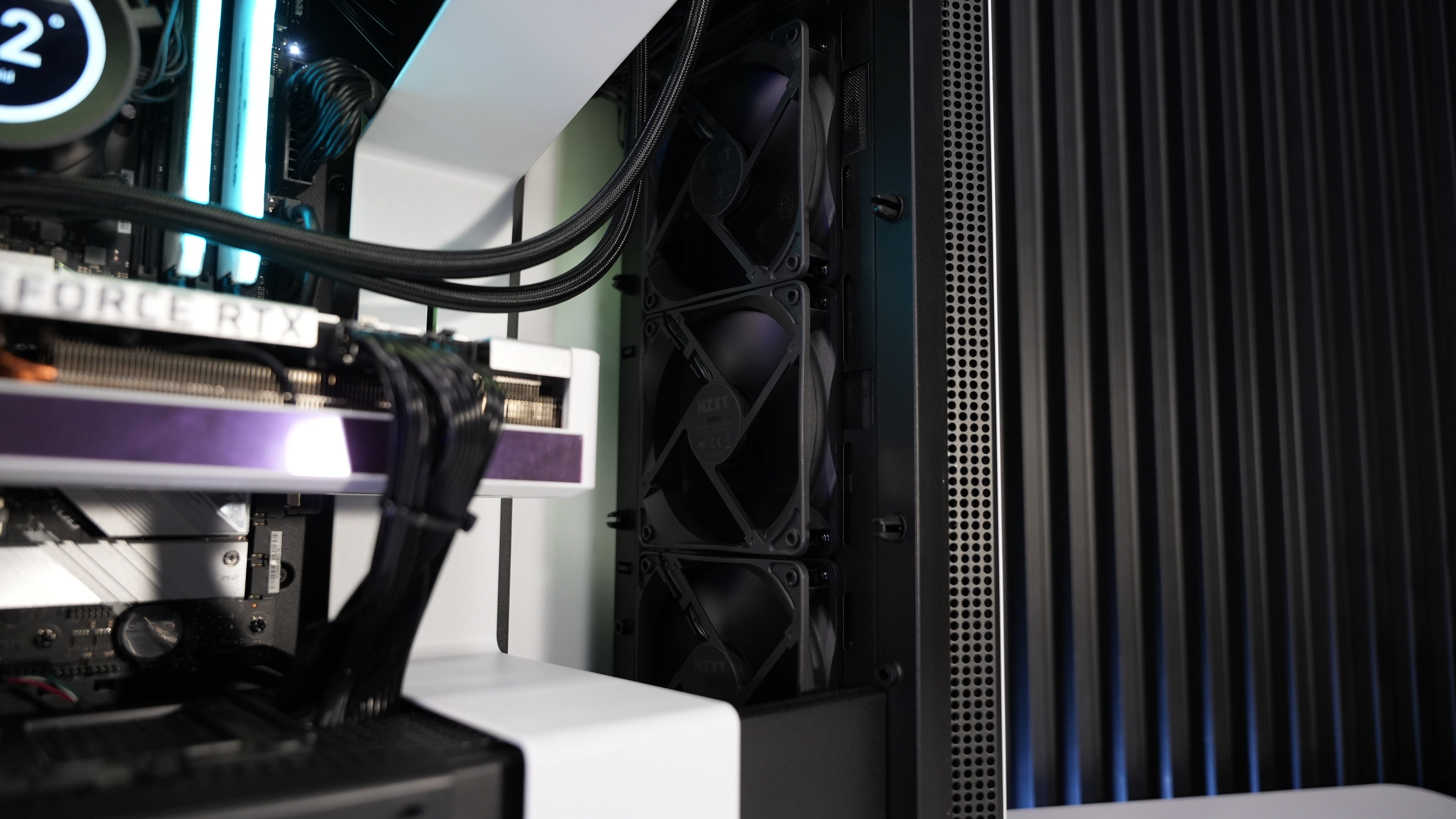 Intel i7 10700K + RTX 3070 Ti Gaming PC