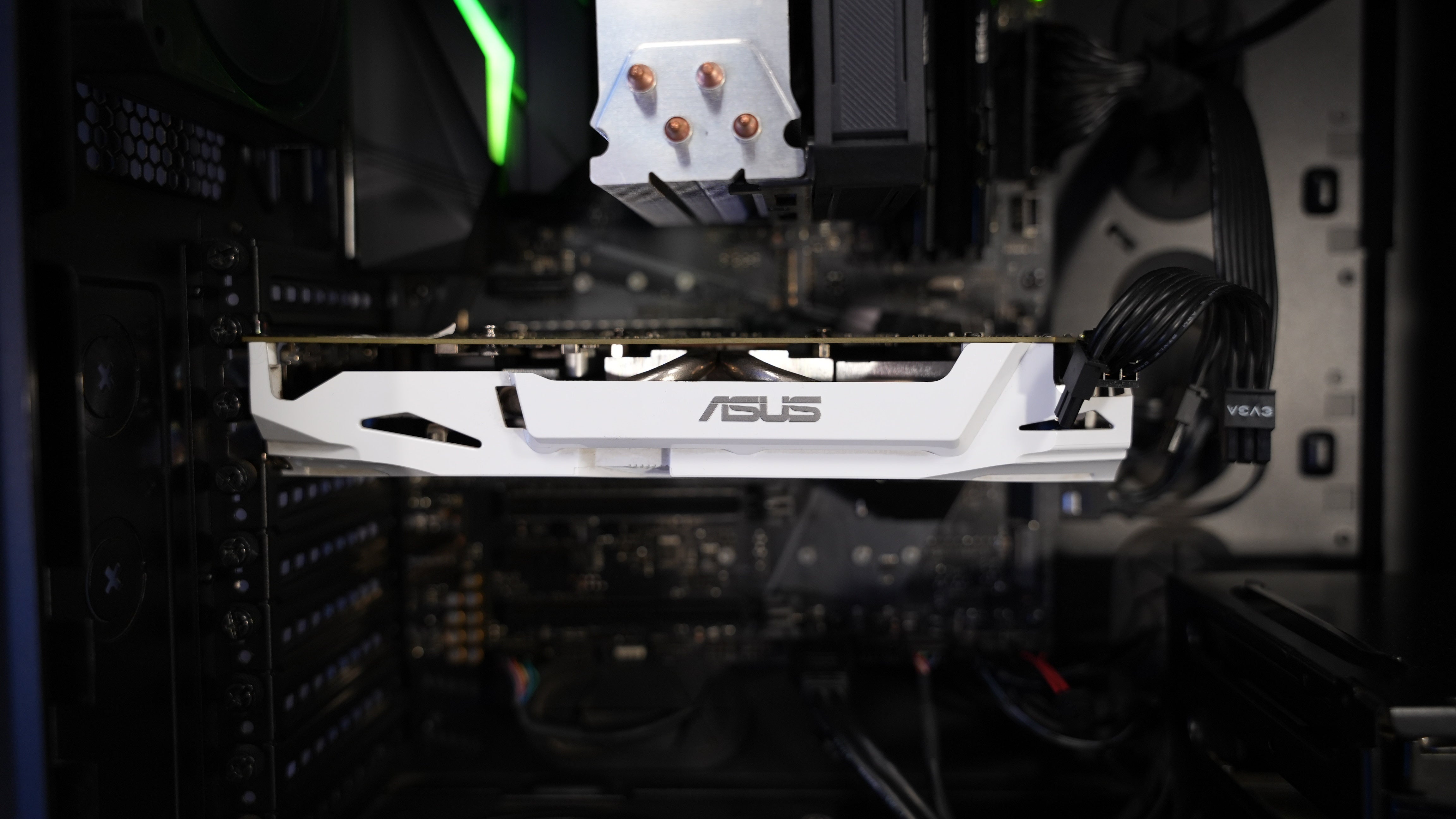 Intel i7 7700K + GTX 1060 Budget Gaming PC