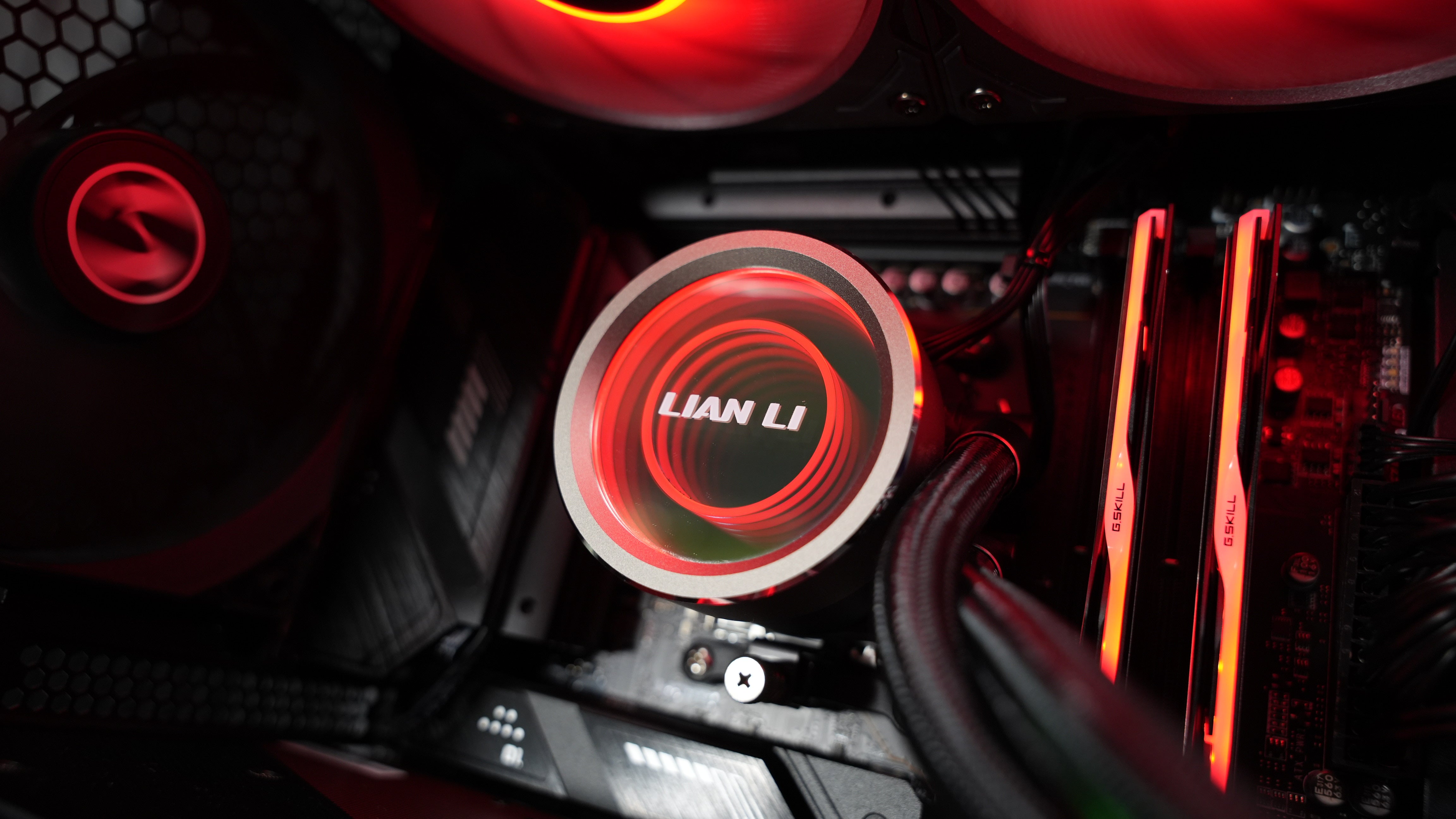 Ryzen 7 7800X3D + RX 7900XTX Gaming/Streaming PC