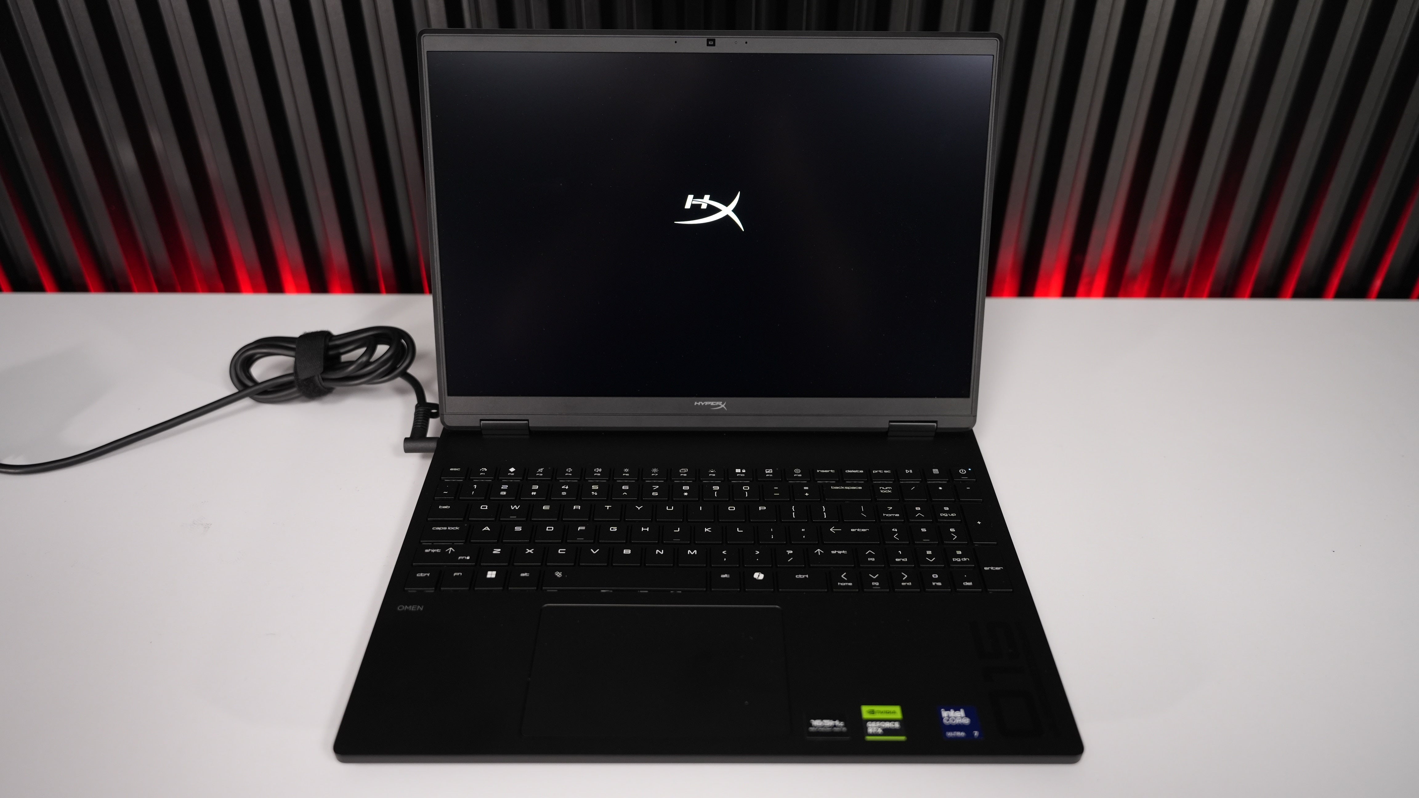 Intel Ultra 7 255HX + RTX 5060 Gaming Laptop