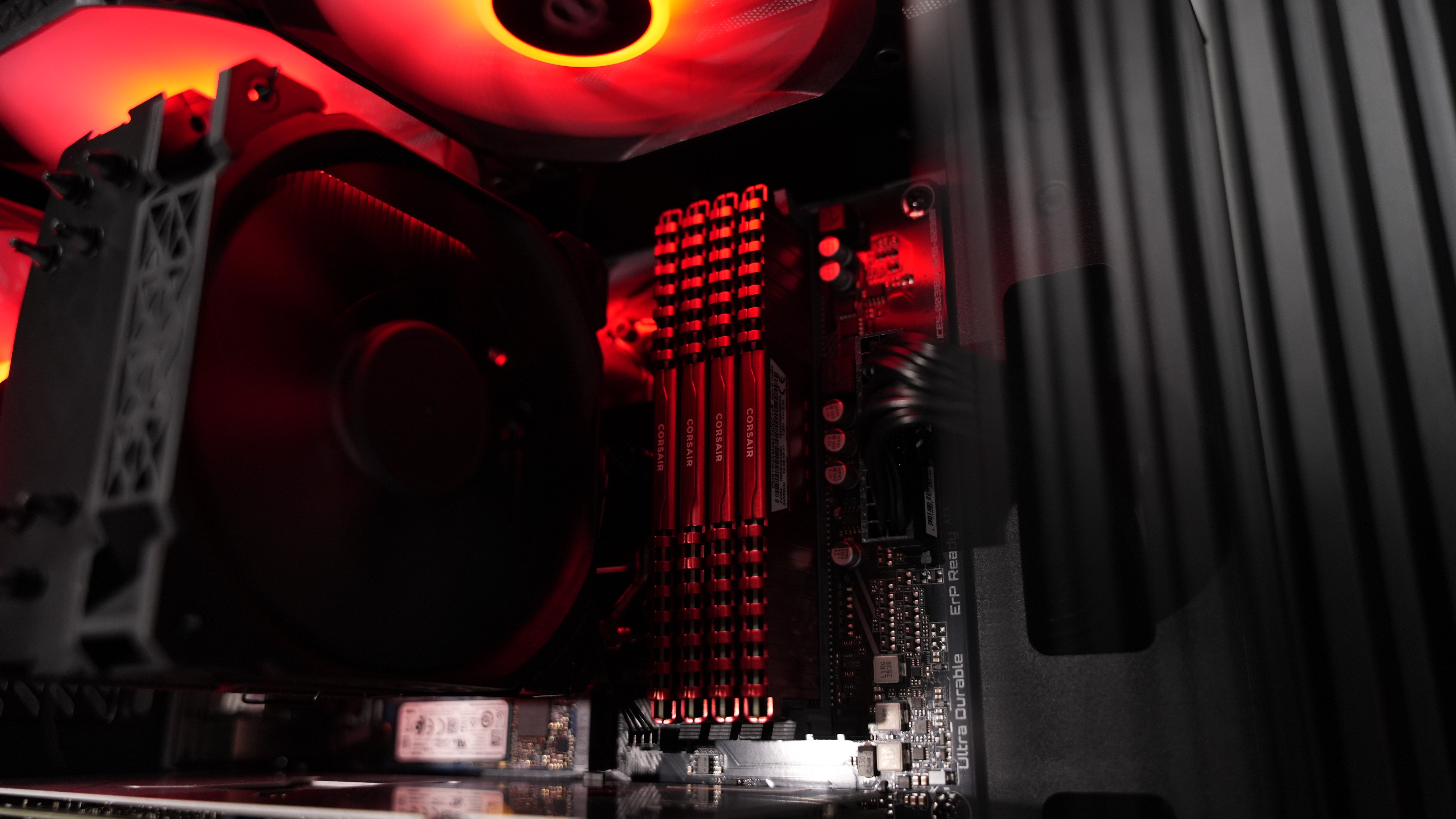 Ryzen 7 3700X + RX 5700XT Gaming PC
