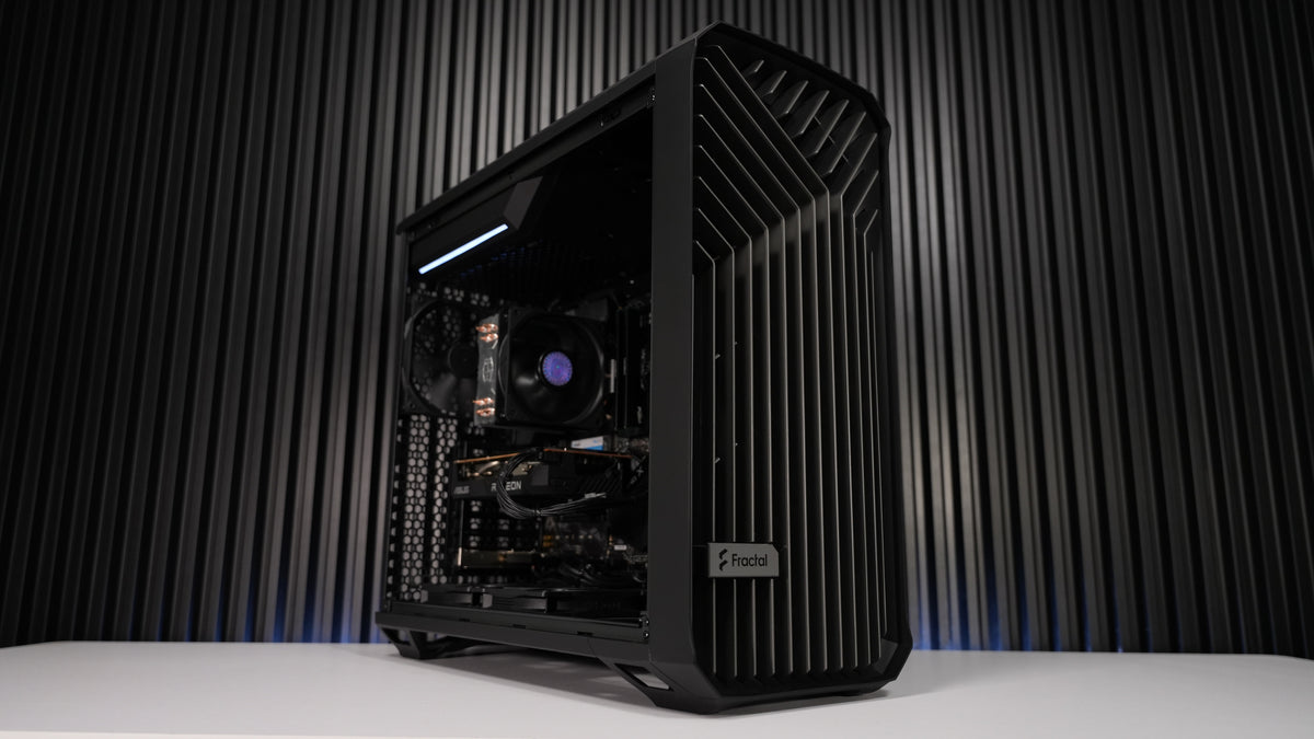 Ryzen 5 5600X + RX 7600 Gaming PC
