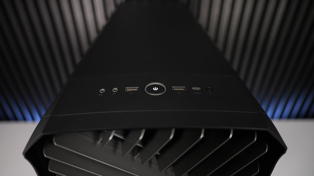 Ryzen 5 5600X + RX 7600 Gaming PC