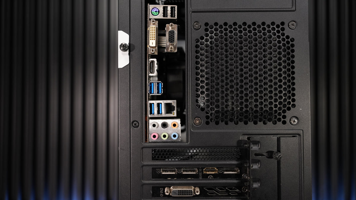 Intel i7 4790K + GTX 1080 Budget Gaming PC