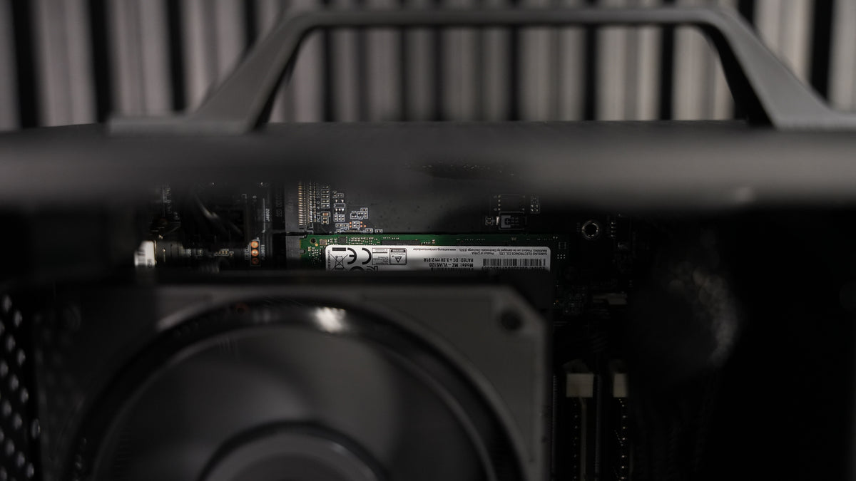 Ryzen 7 7745HX + RTX 4060 Mini Gaming PC