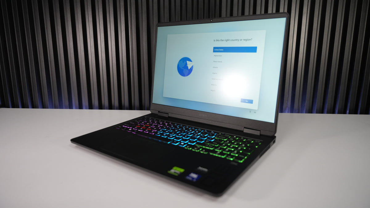 Intel Ultra 7 255H + RTX 5060 Gaming Laptop