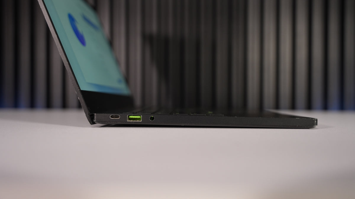 Razer Blade Stealth - Intel i7 8565U Laptop