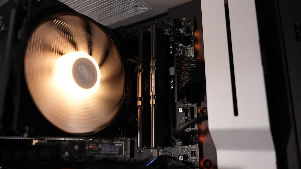 Intel i9 9900K + RTX 2070 Super Gaming PC
