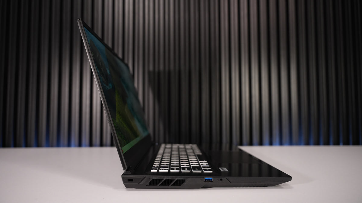 Intel Ultra 9 275HX + RTX 5070Ti Gaming Laptop
